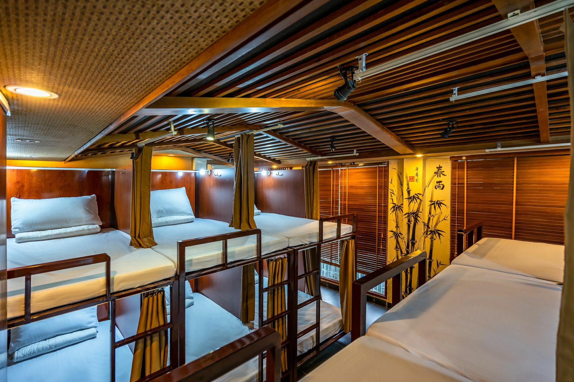 Sg Capsule (adults Only) Ho Chi Minh City