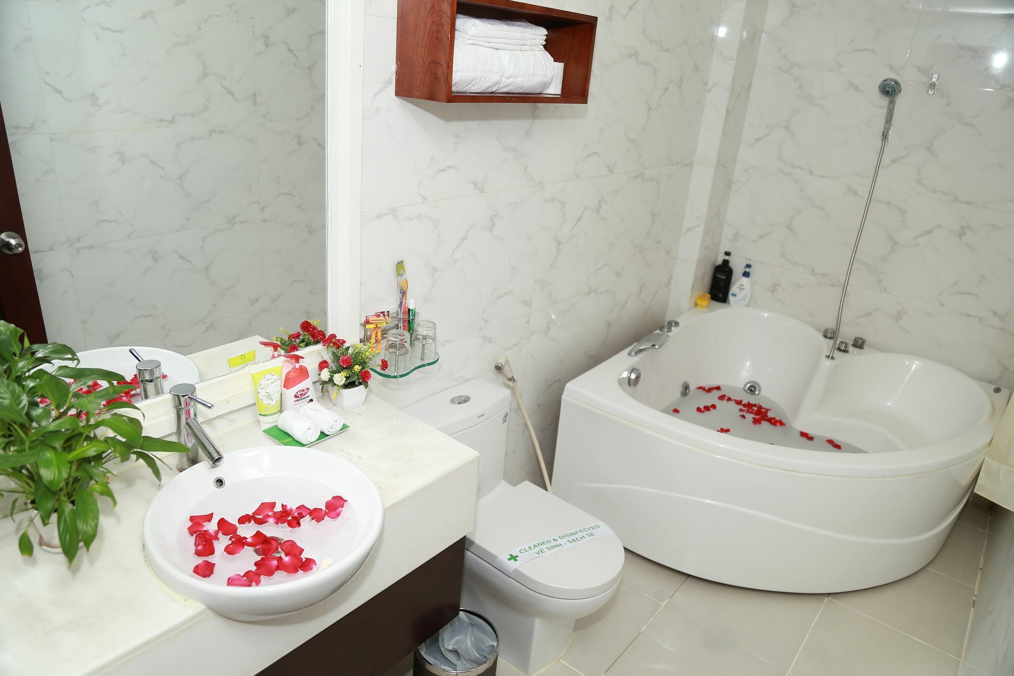 Hotel A25 - 20 Bui Thi Xuan