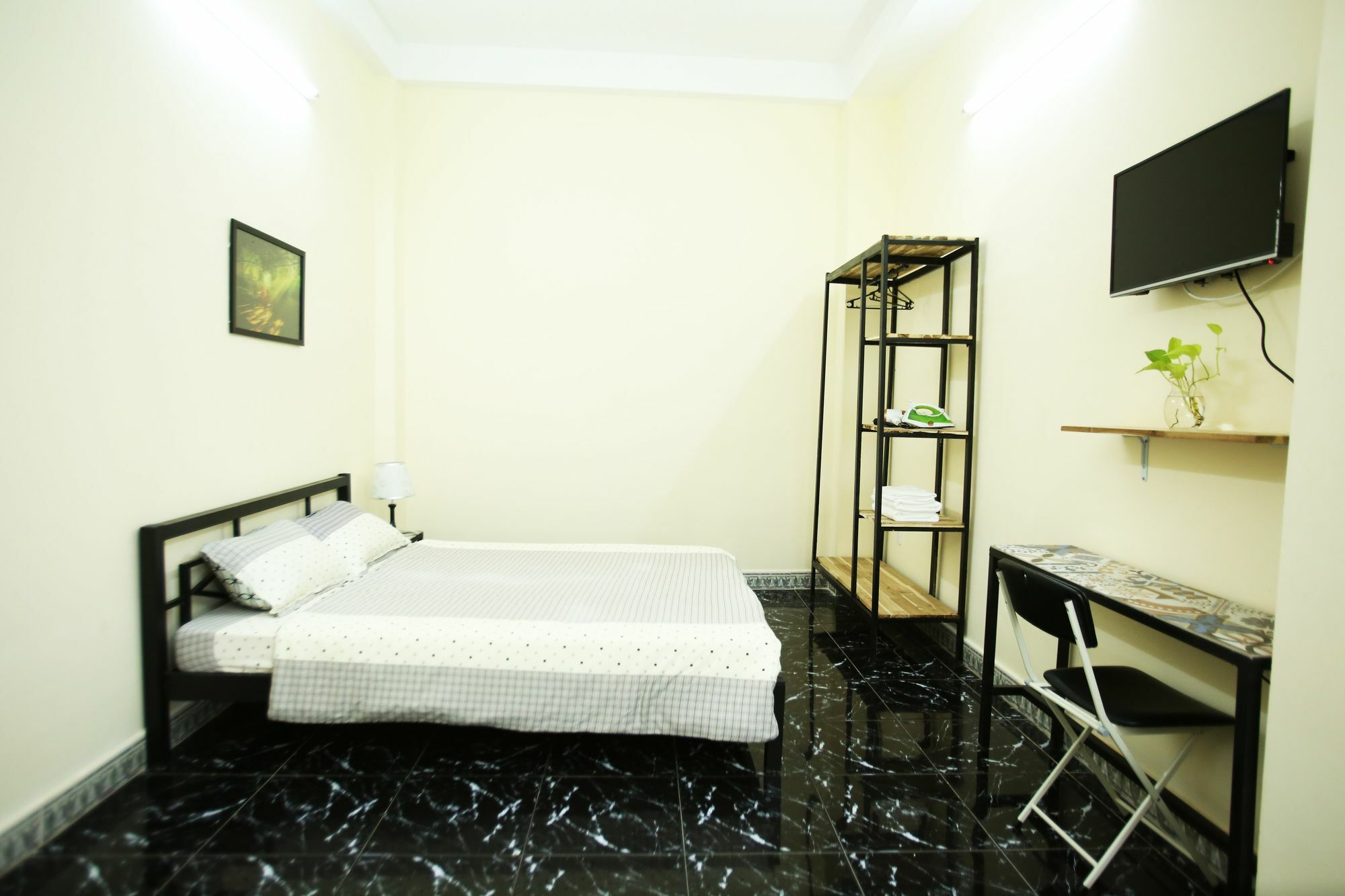 Hotel An Nhien 5b *