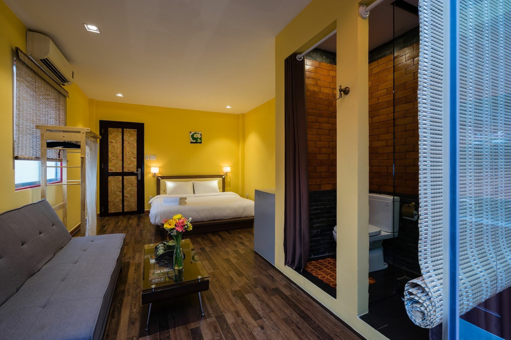 The Red House - 2*