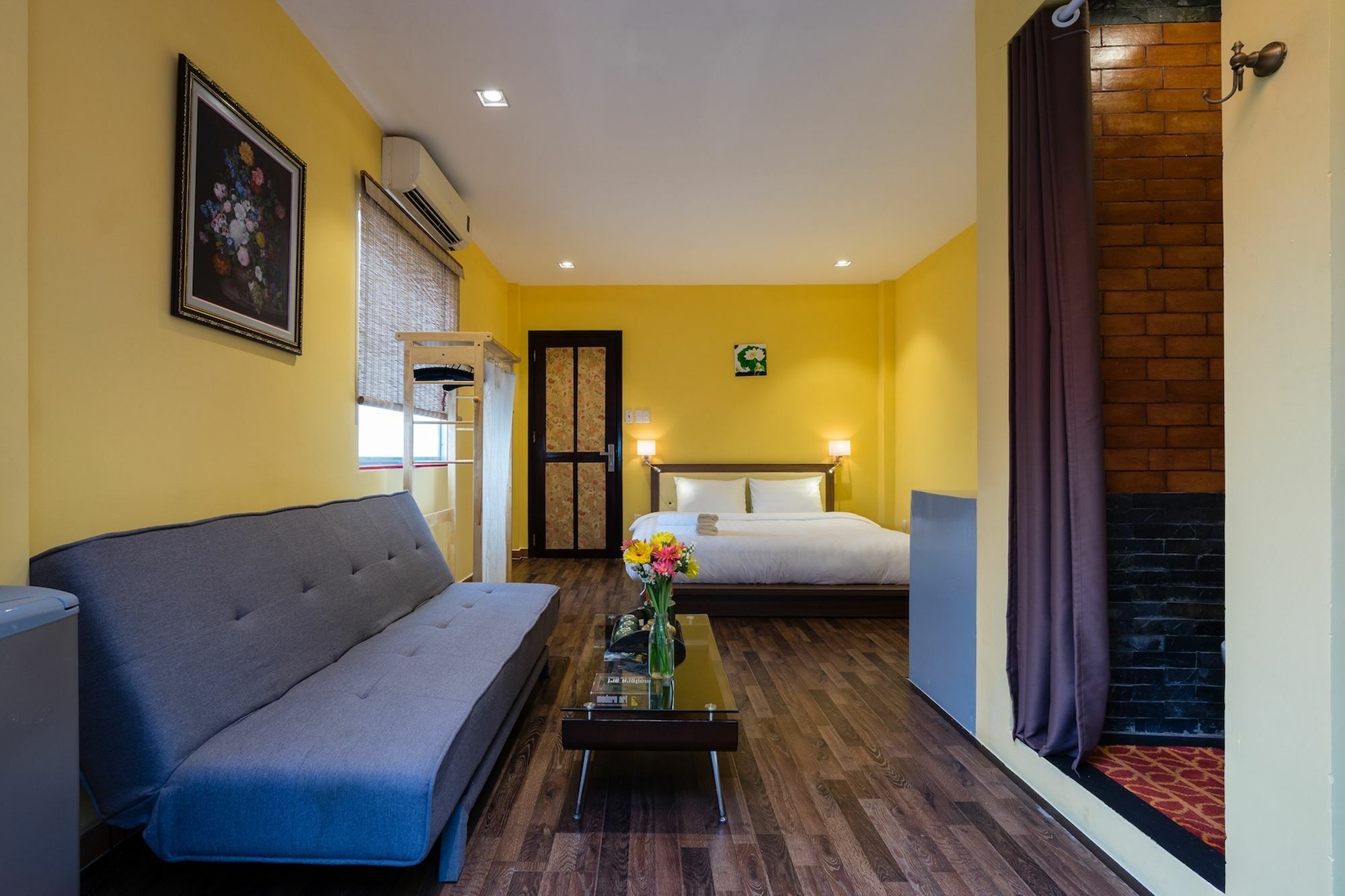 The Red House - 2*