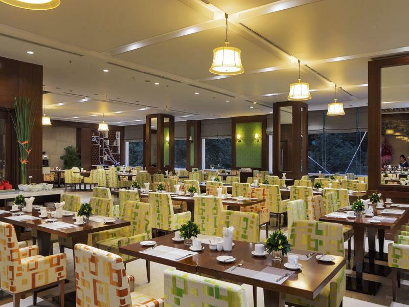 Central Hotel 4*