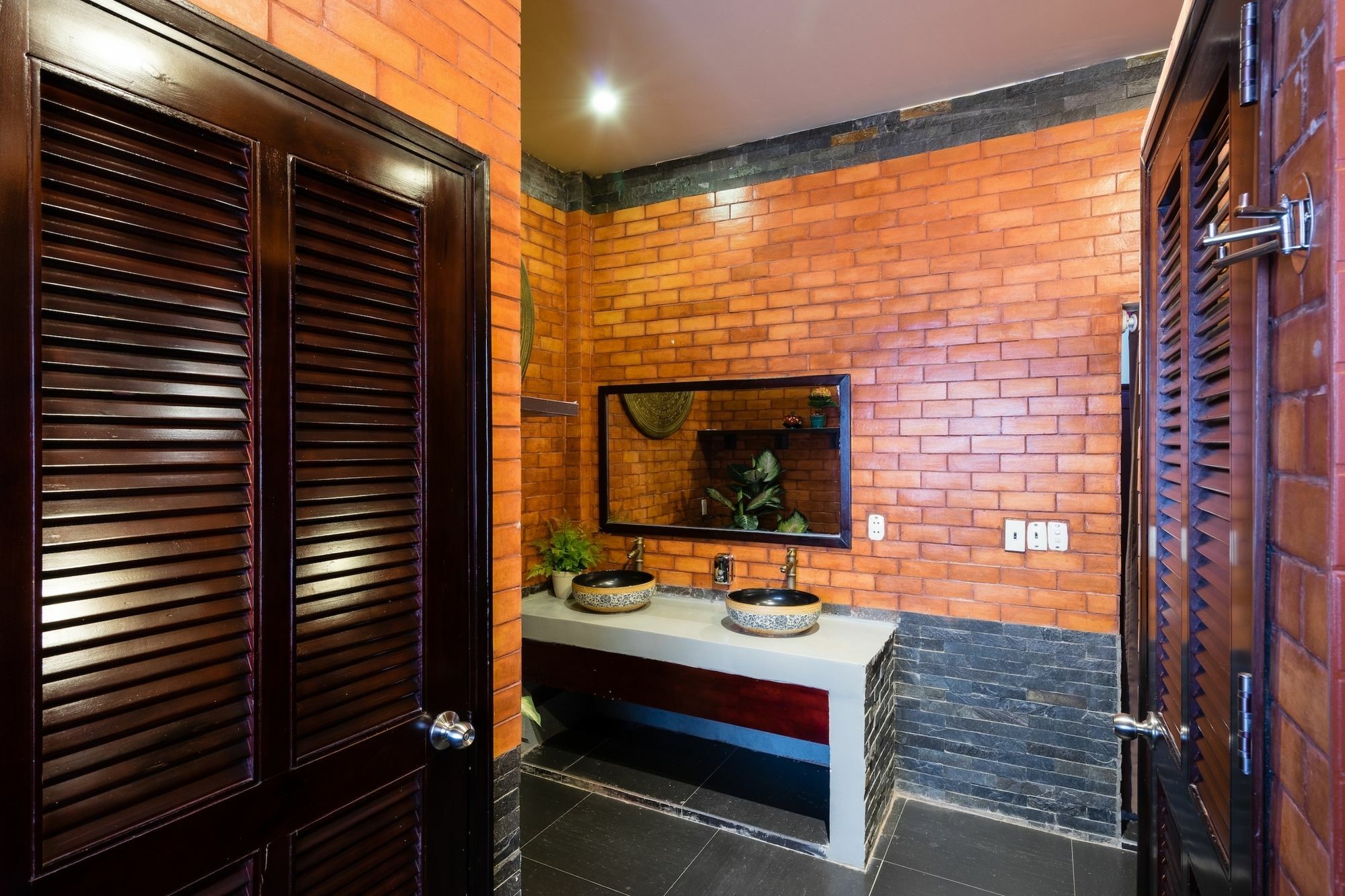 Hotel The Red House -