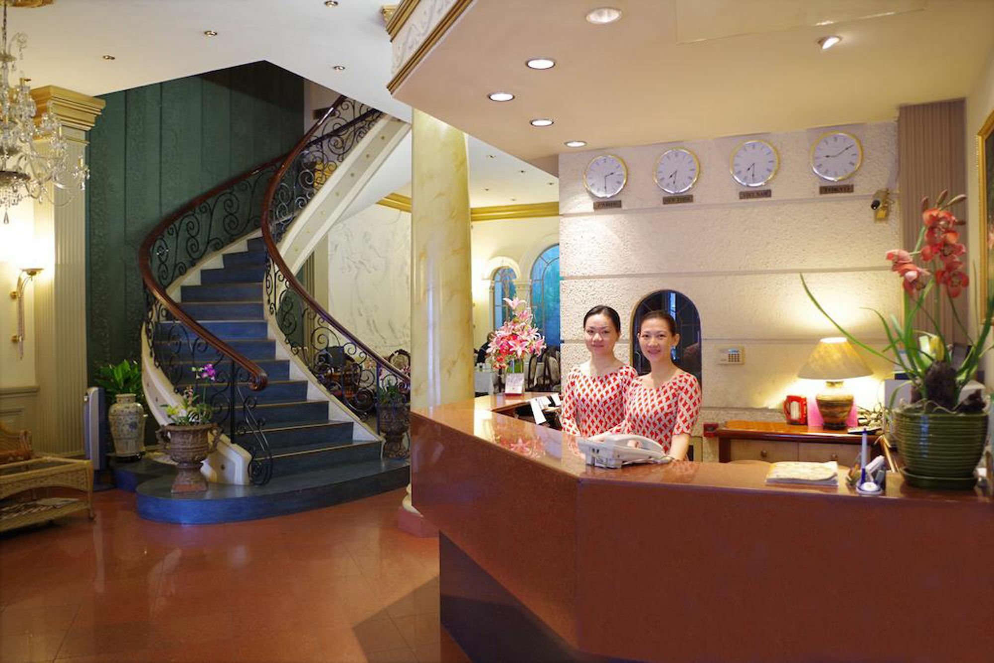 Hotel The Spring 3*