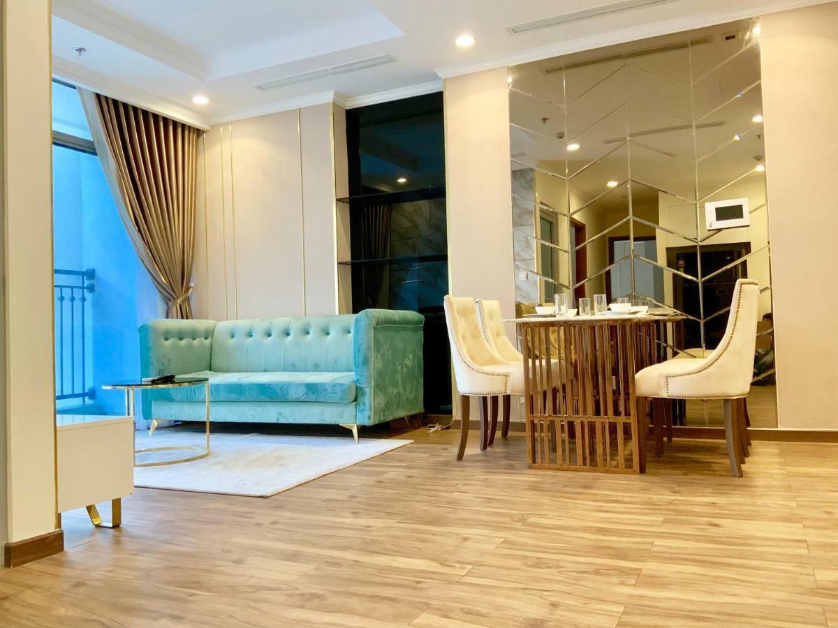 Apartment Luxhomes Saigon - Vinhomes Park *