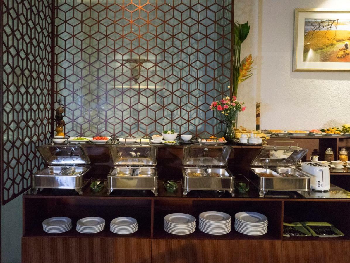 Cherry Hotel- Near Opera House Hotel