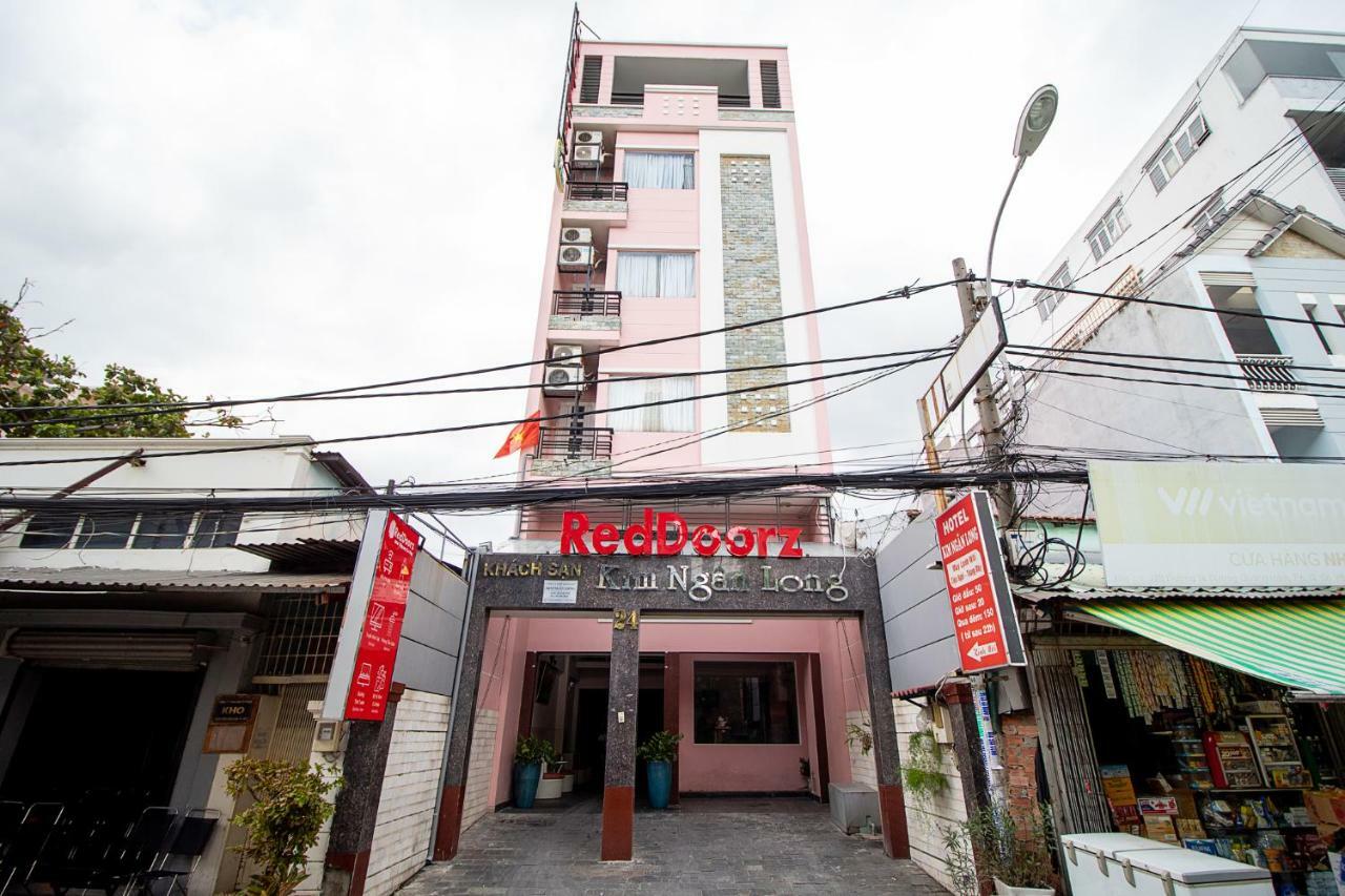 Hotel Reddoorz Near Vincom Go Vap 2*