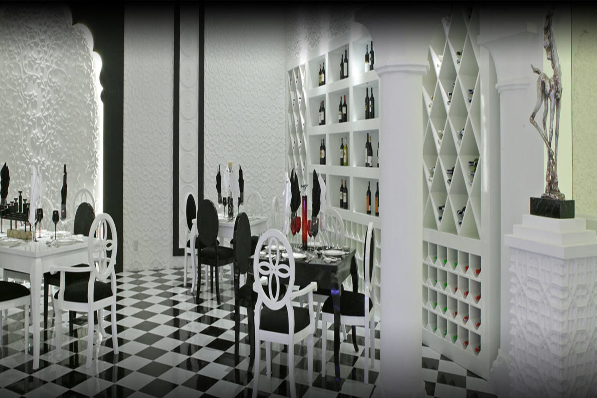 Hotel Chloe Gallery 5*