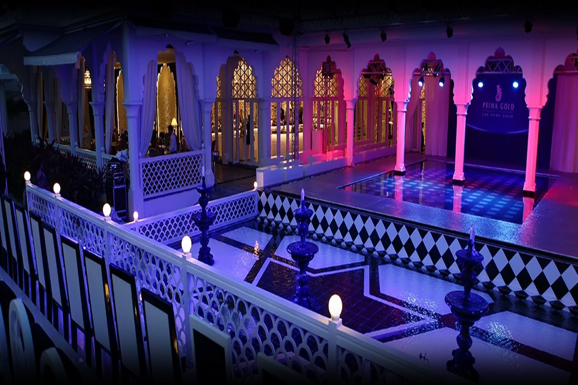 Chloe Gallery Hotel