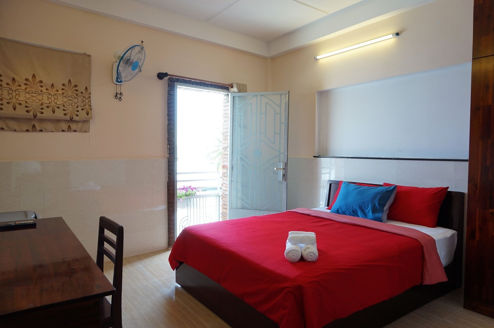 Guest house Reddoorz Near Khu Che Xuat Tan Thuan 2