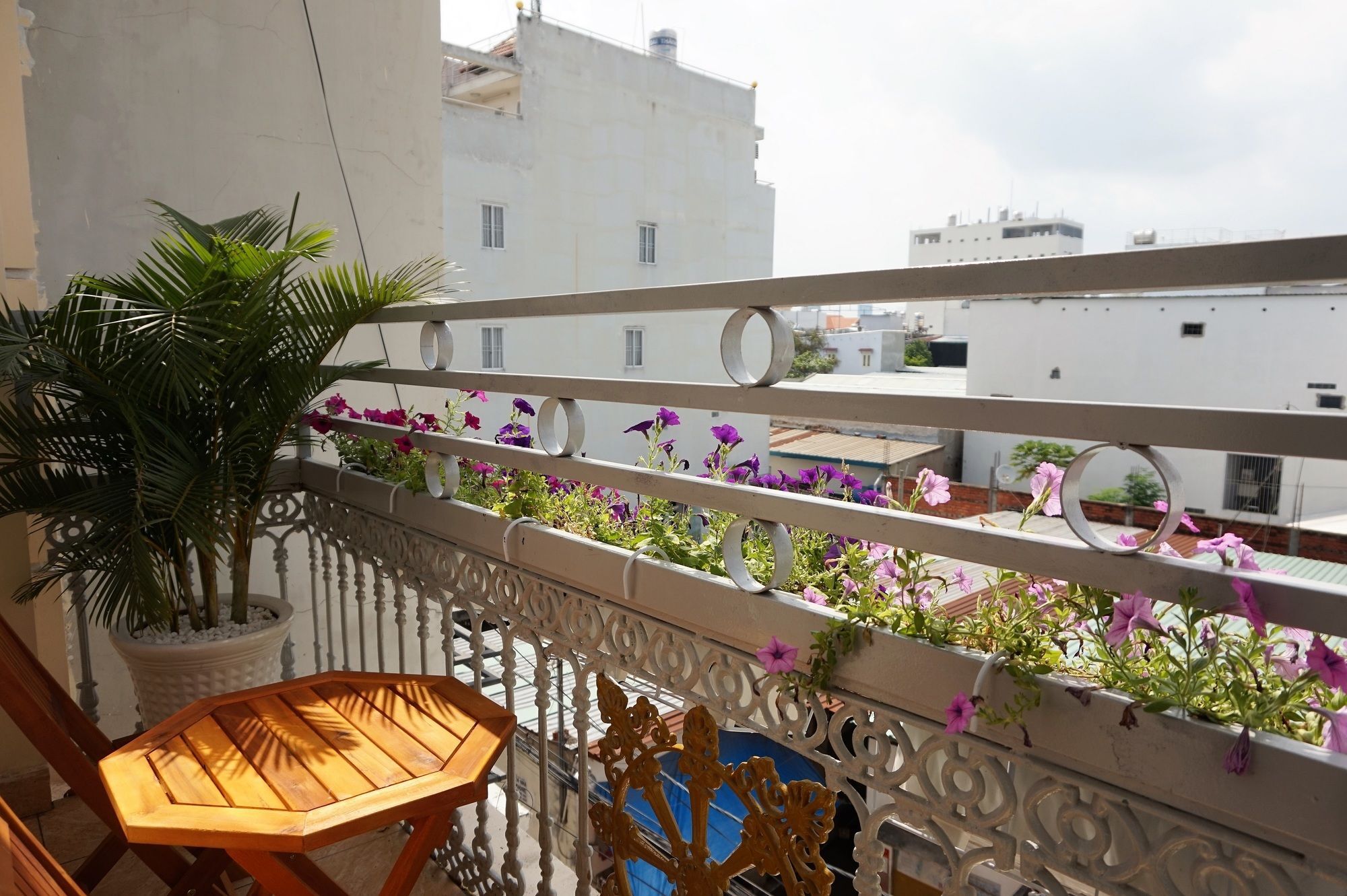 Guest house Reddoorz Near Khu Che Xuat Tan Thuan 2 2*