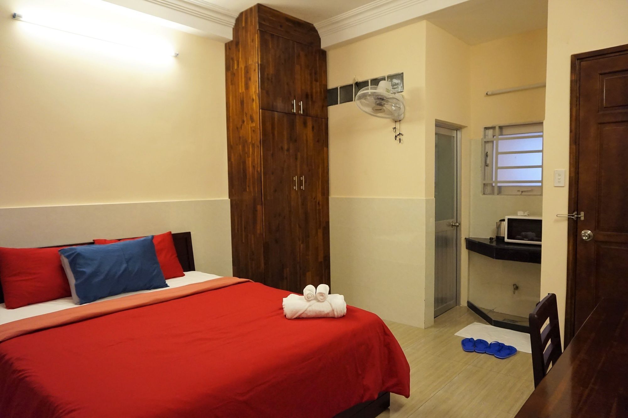 Guest house Reddoorz Near Khu Che Xuat Tan Thuan 2
