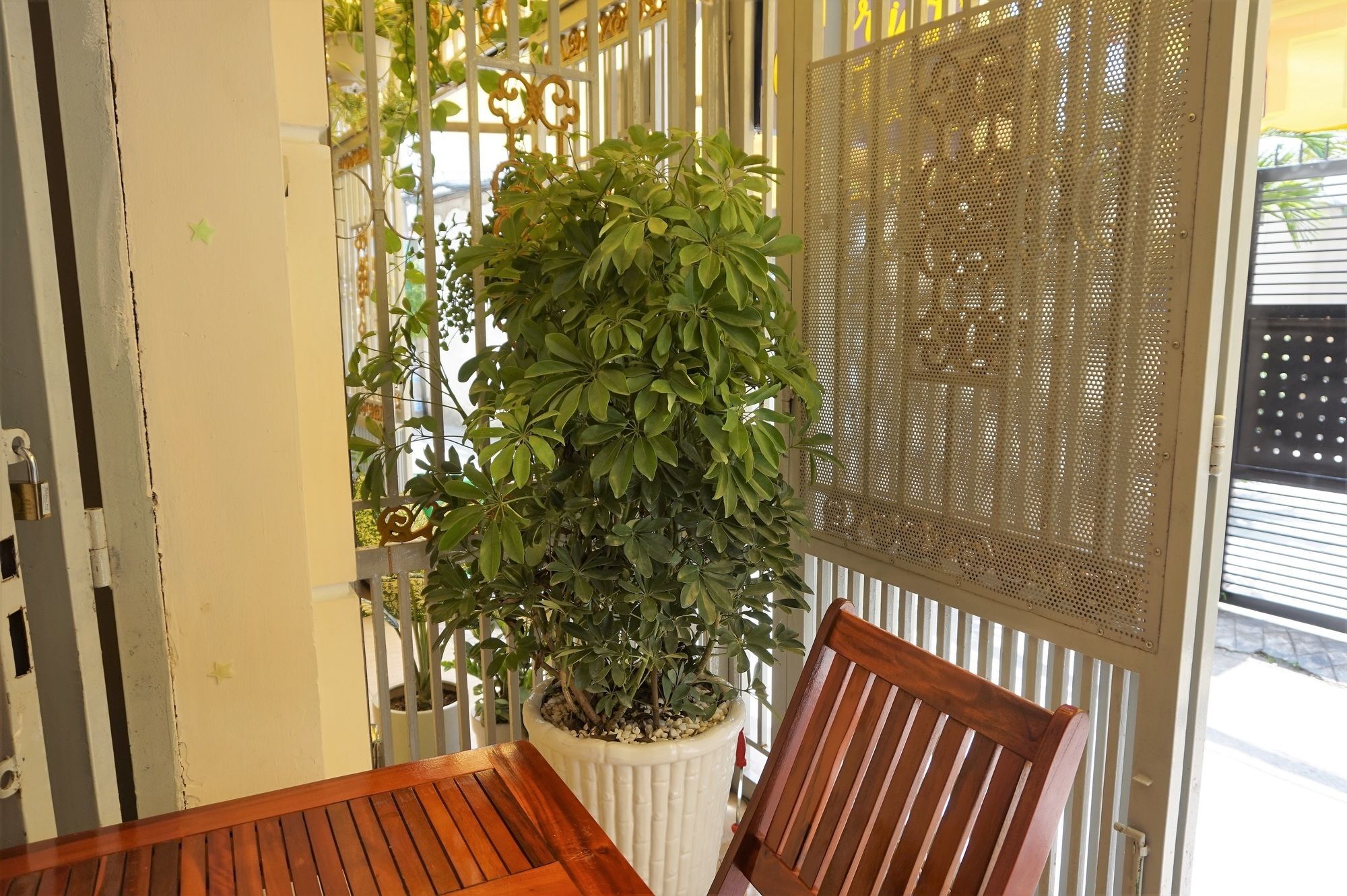 Guest house Reddoorz Near Khu Che Xuat Tan Thuan 2