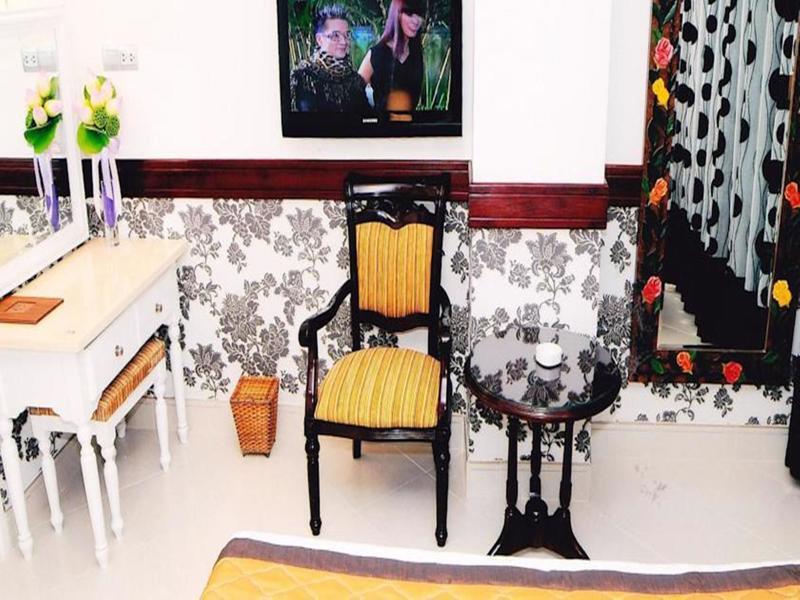 Hotel Hoang Thanh Thuy Airport 2 - Gan Am Thuc Dem Cho Hoang Hoa Tham 2*
