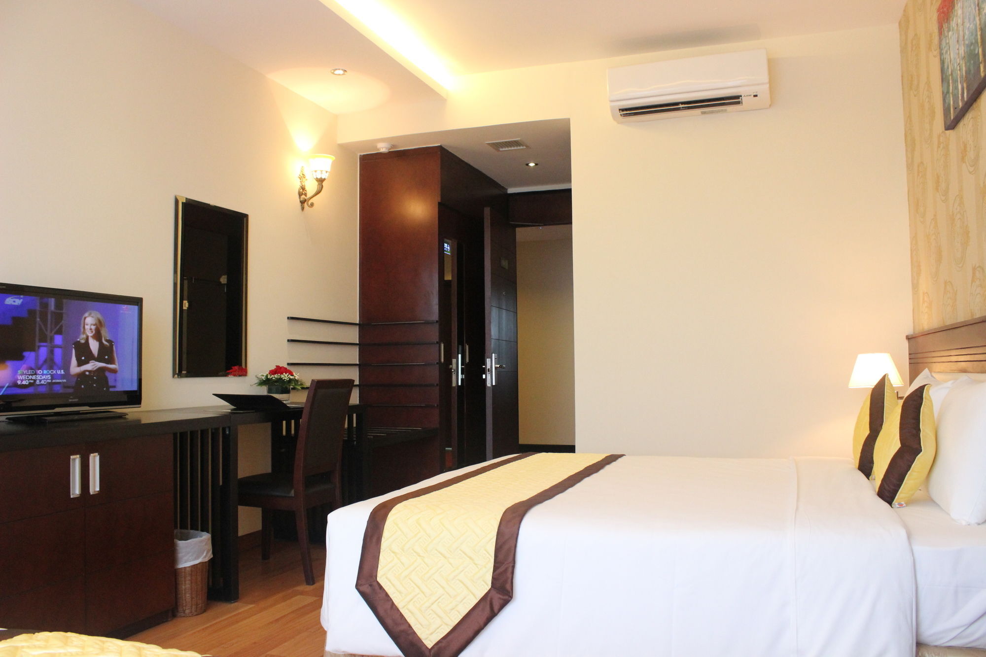 Happy Life Hotel