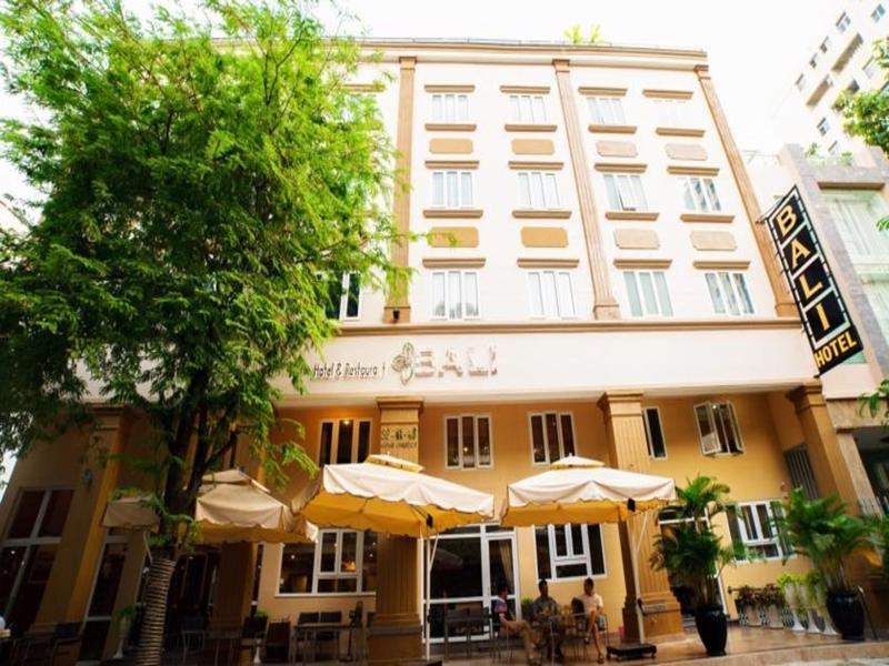 Bali Hotel 2*