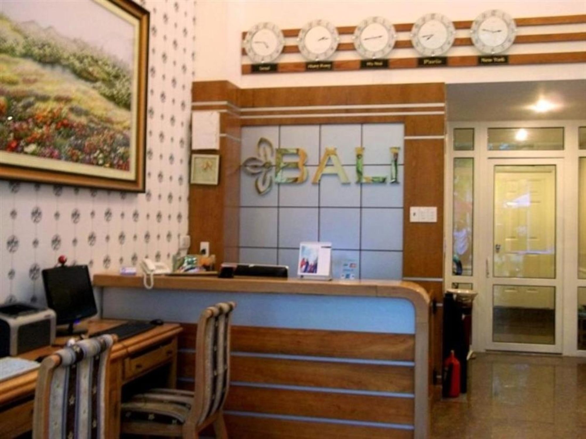 Hotel Bali 2*
