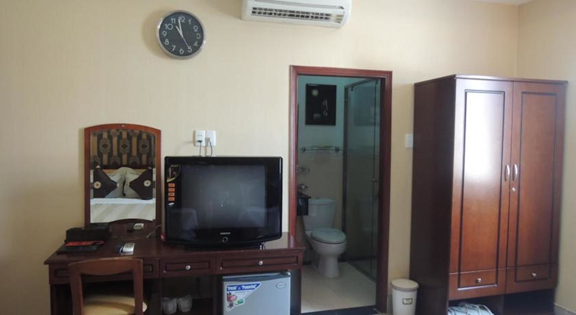 Hoa De Nhat Hotel- San Bay Tan Son Nhat Ho Chi Minh City