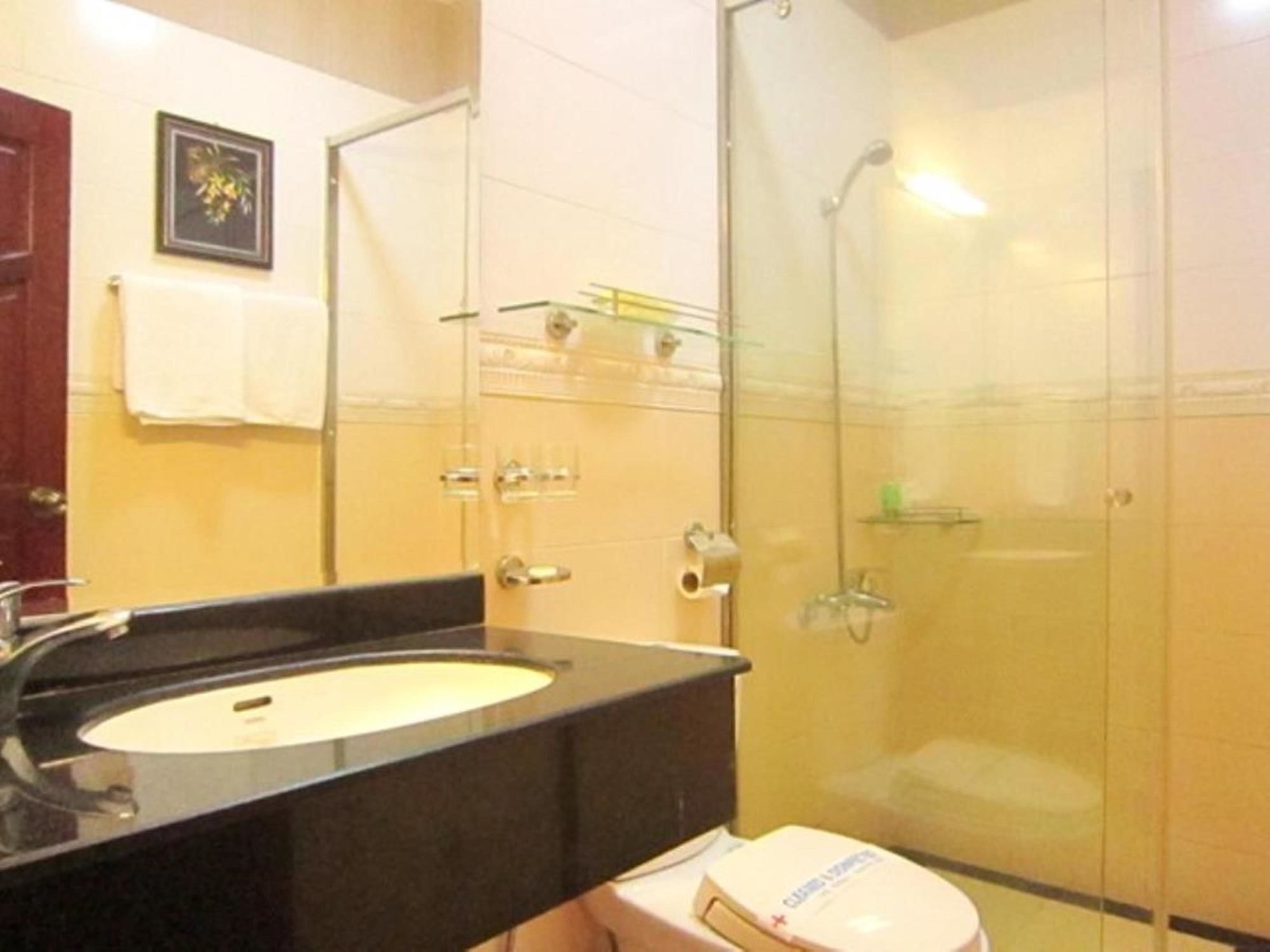 Hoa De Nhat Hotel- San Bay Tan Son Nhat Hotel Ho Chi Minh City