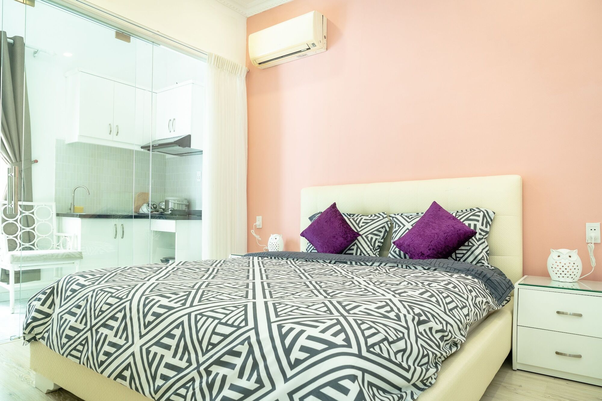 Hotel Kiko Pictures House Ho Chi Minh City