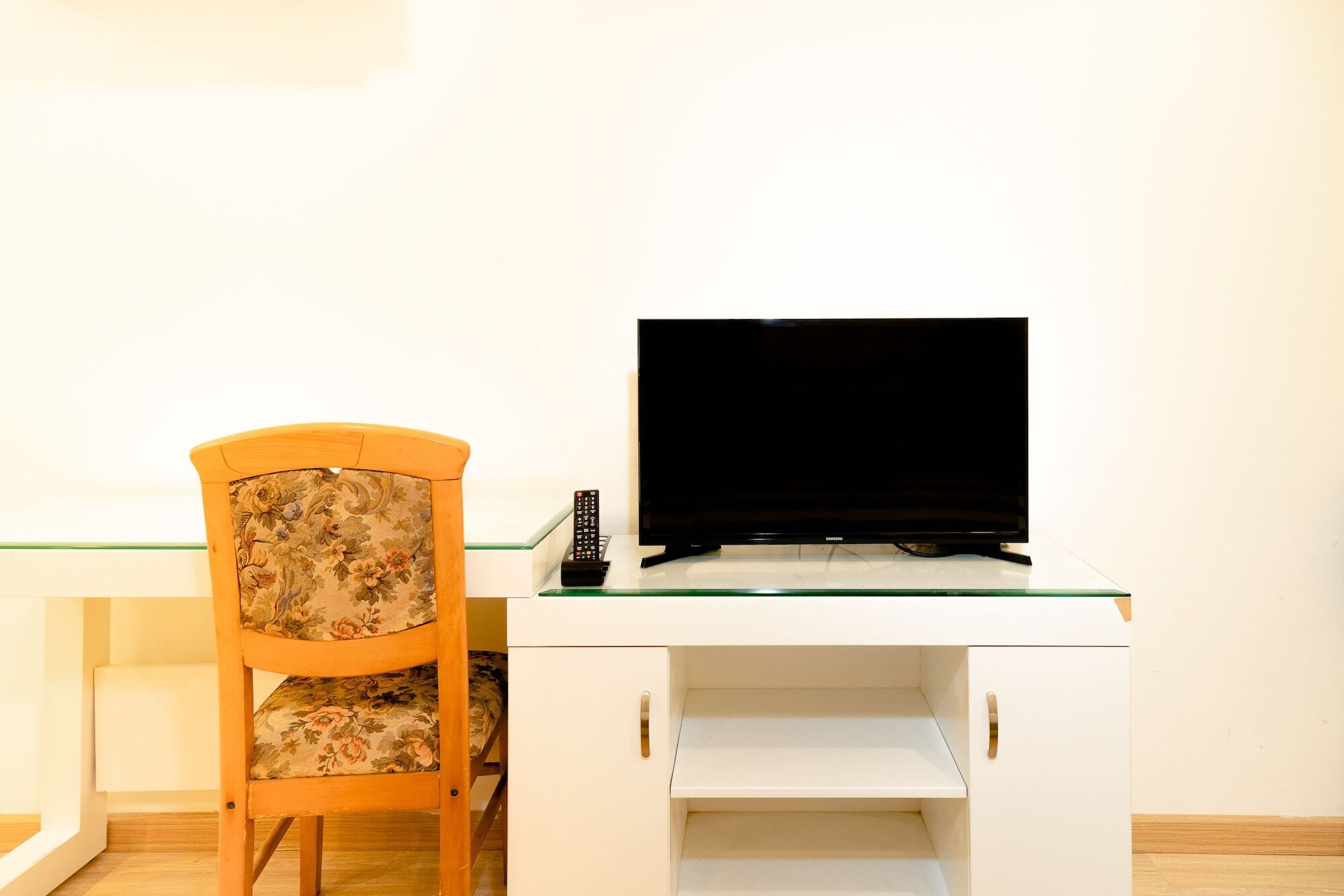 Kiko Pictures House