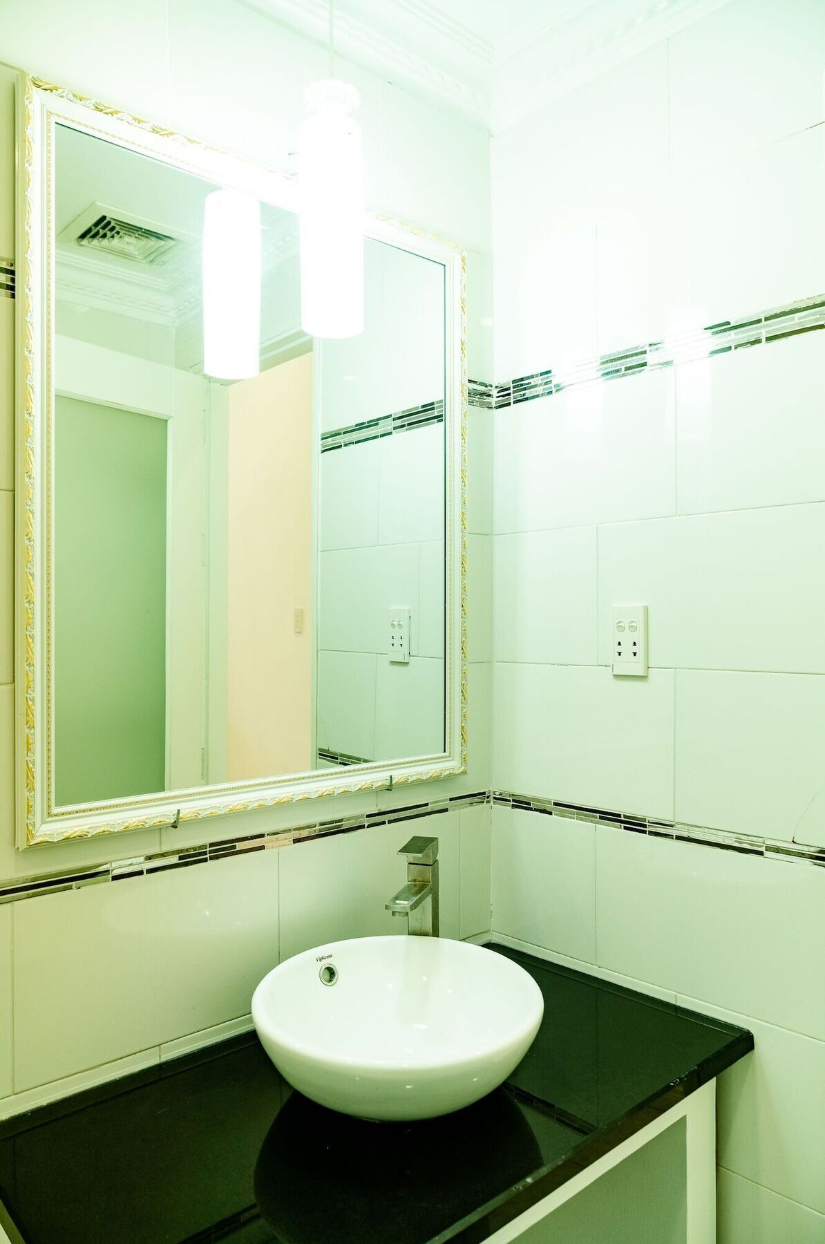 Hotel Kiko Pictures House Ho Chi Minh City
