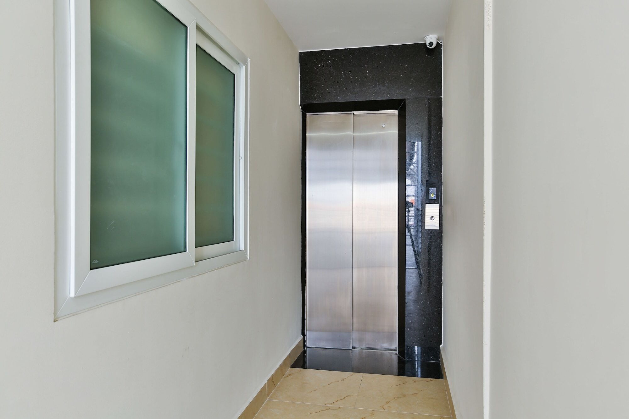 Goldstay 218 *