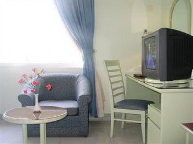 Bat Hotel 3*