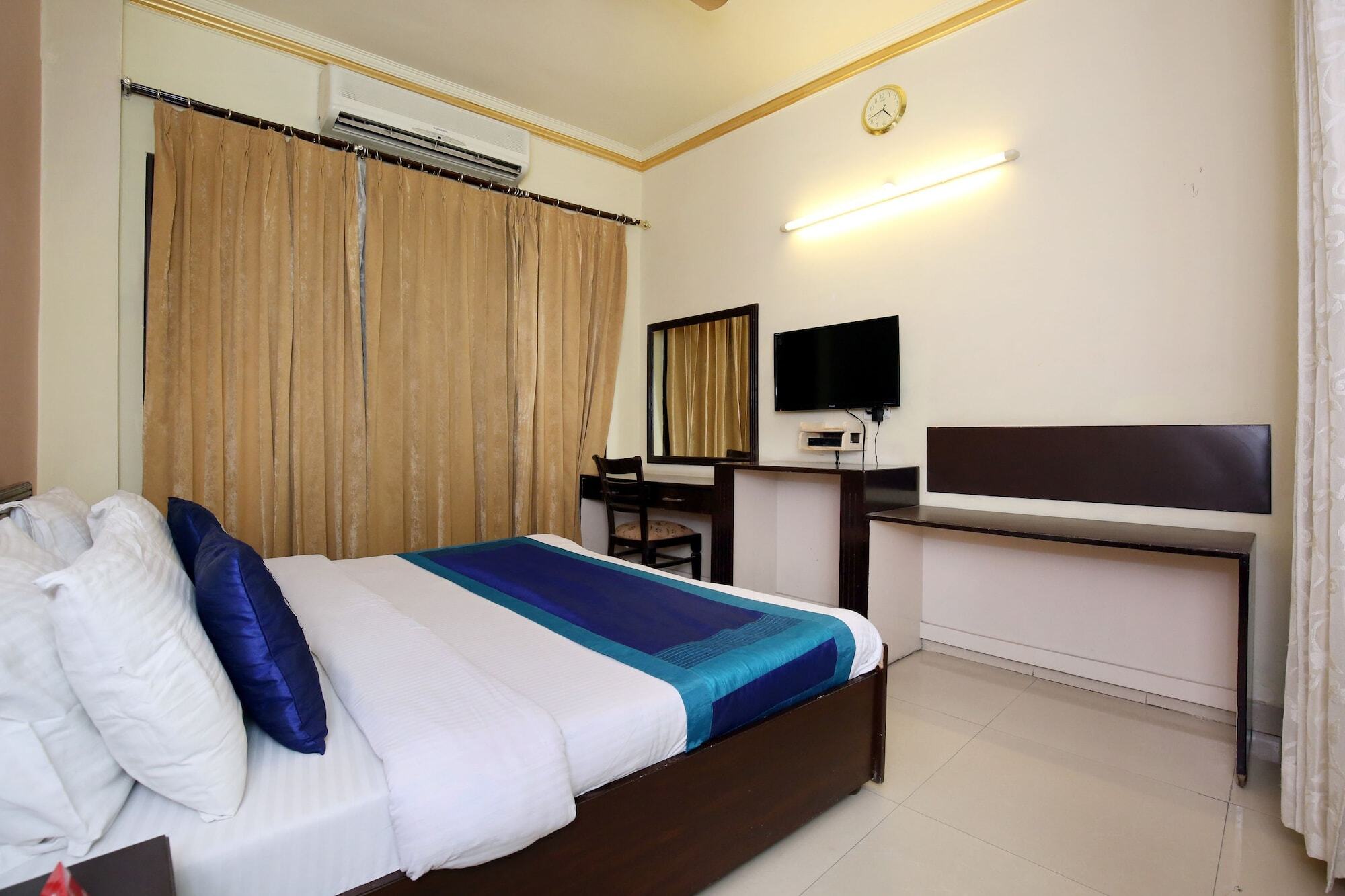Hotel Oyo 139 Hanh Long 2*