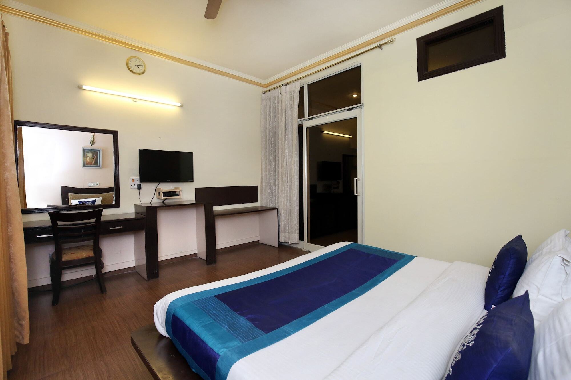 Hotel Oyo 139 Hanh Long