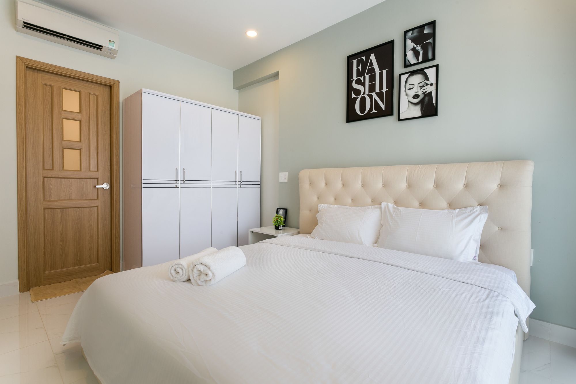 Mt Rivergate Apartment