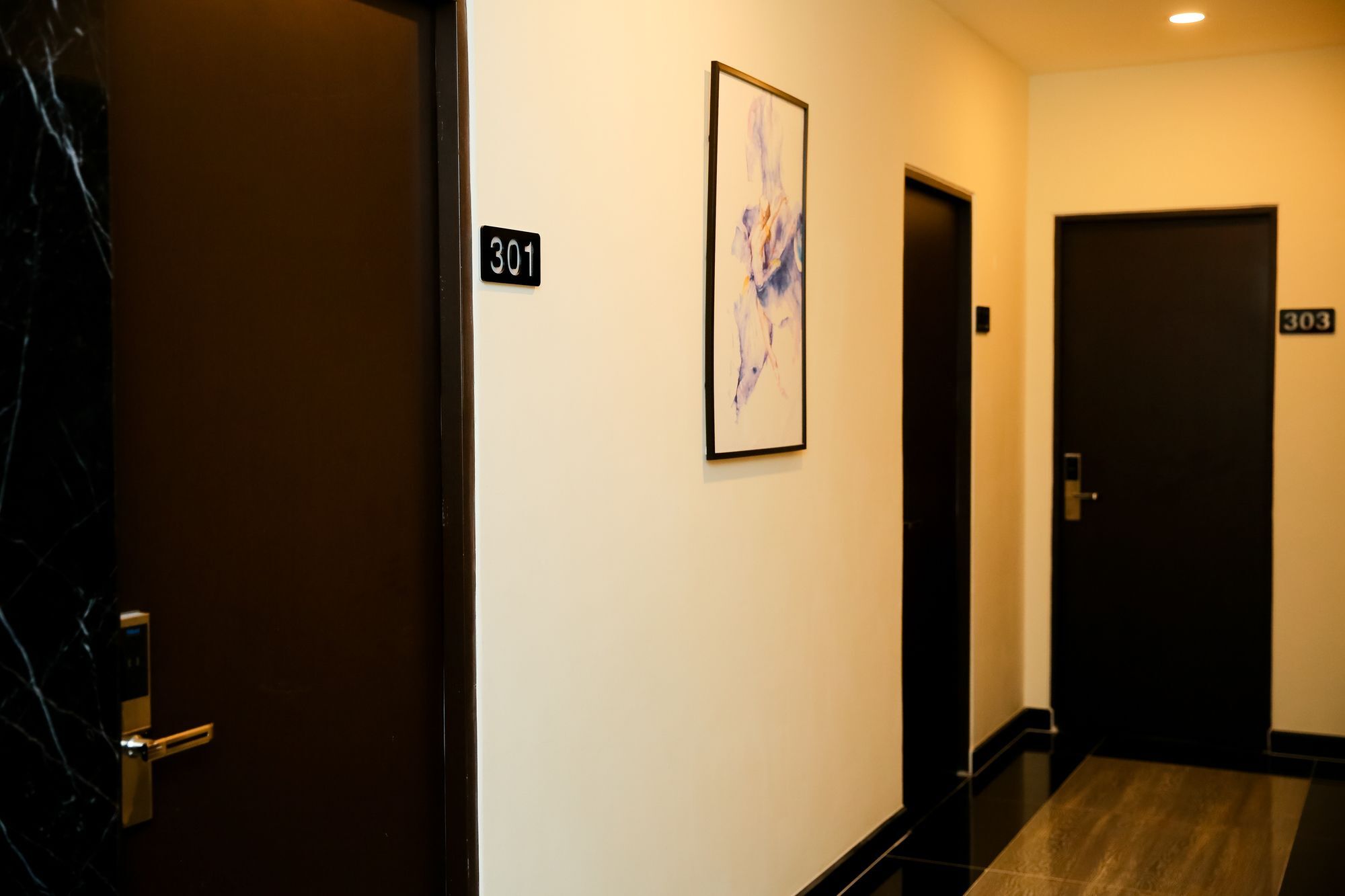 The Sargon Apartment *