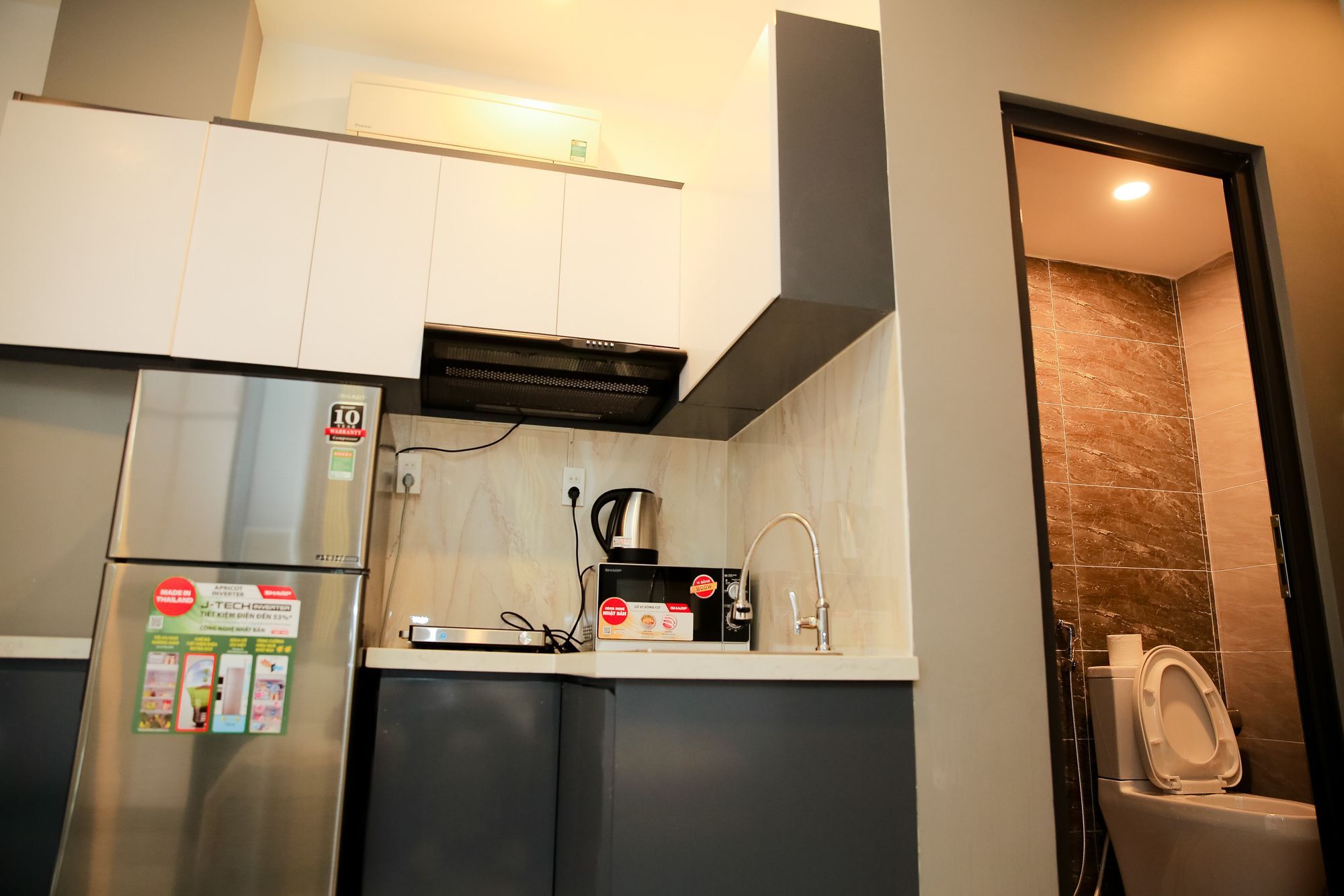 The Sargon Apartment *