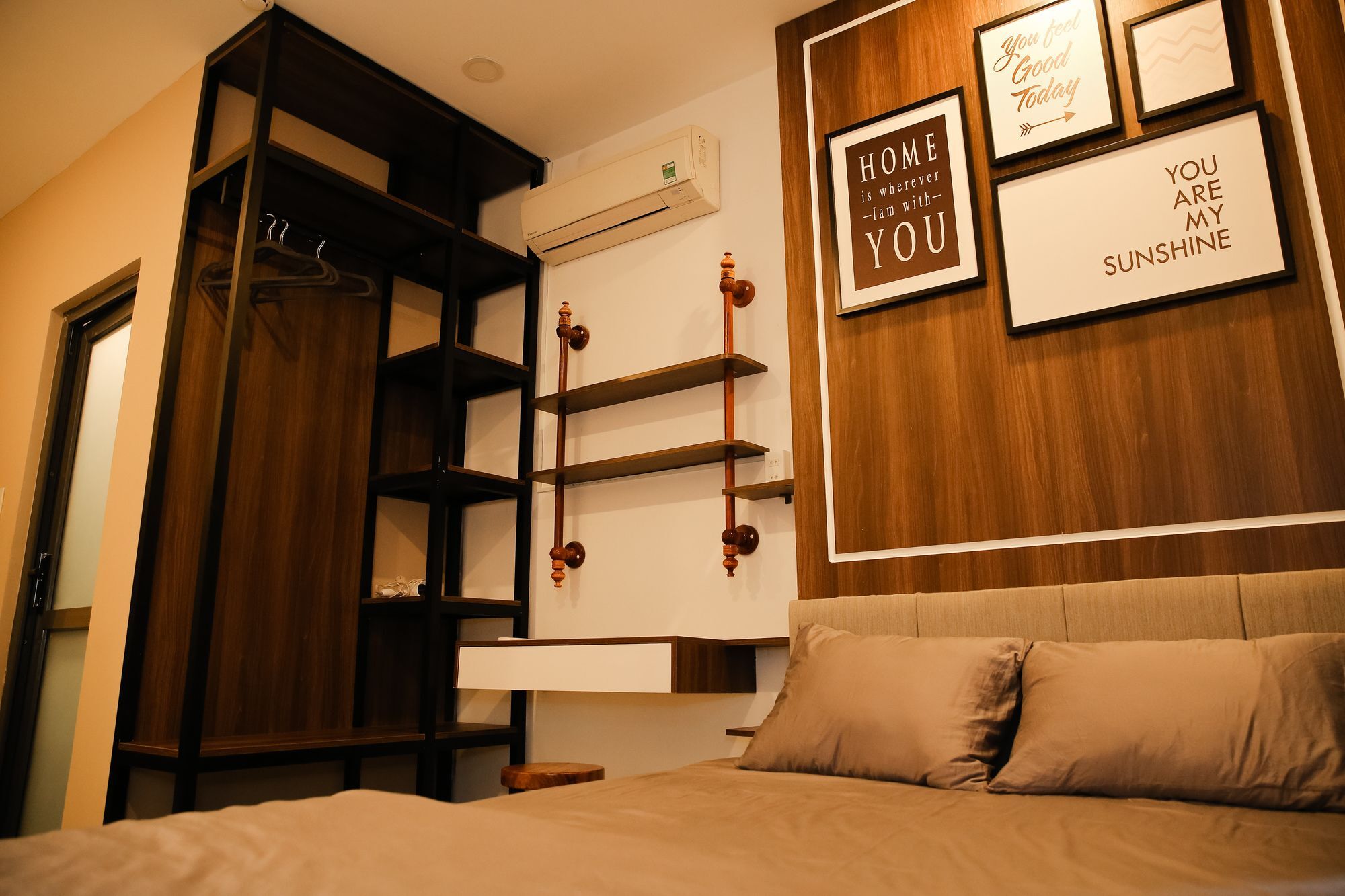 The Sargon Apartment *