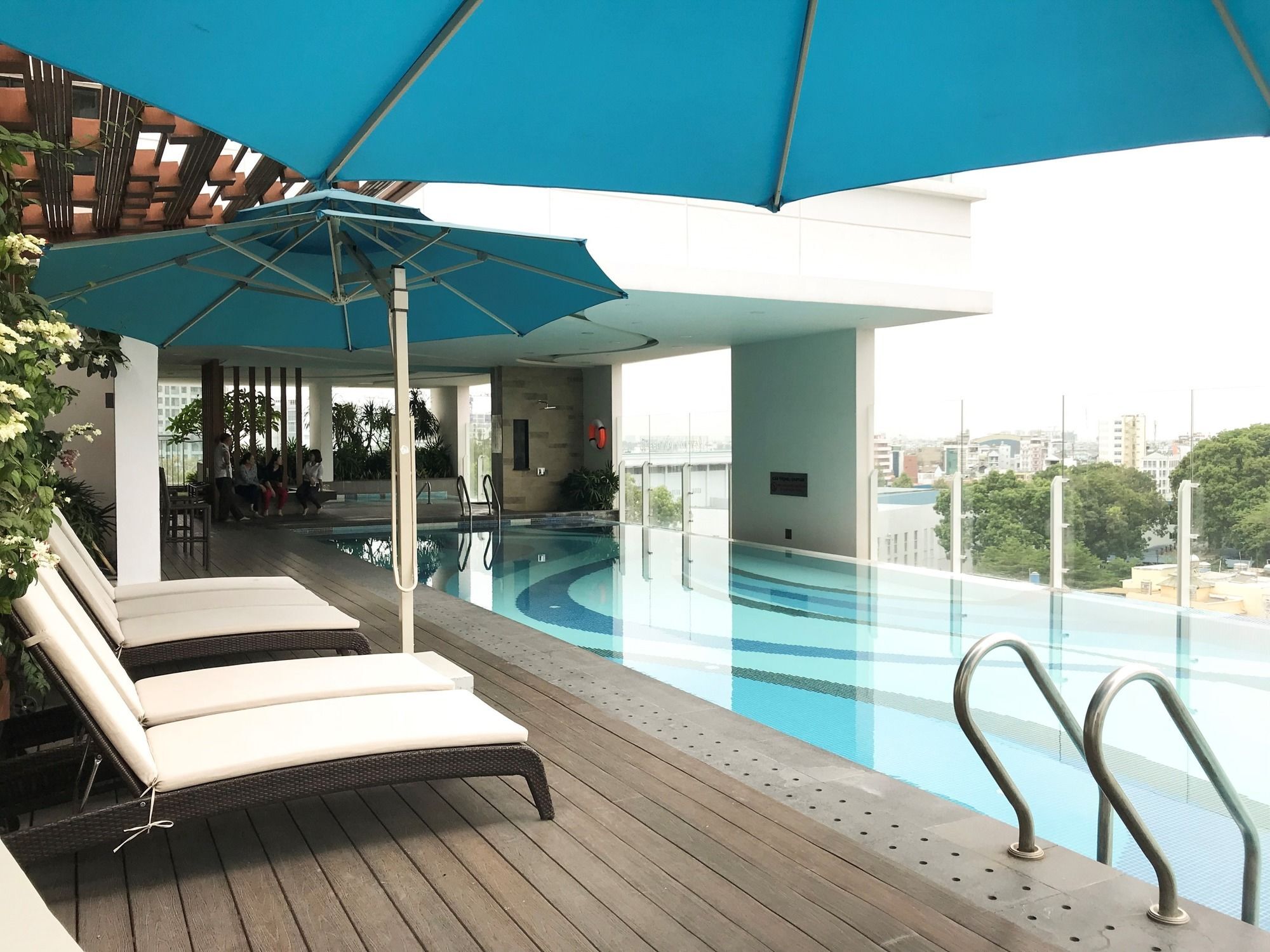 Henry Luxury