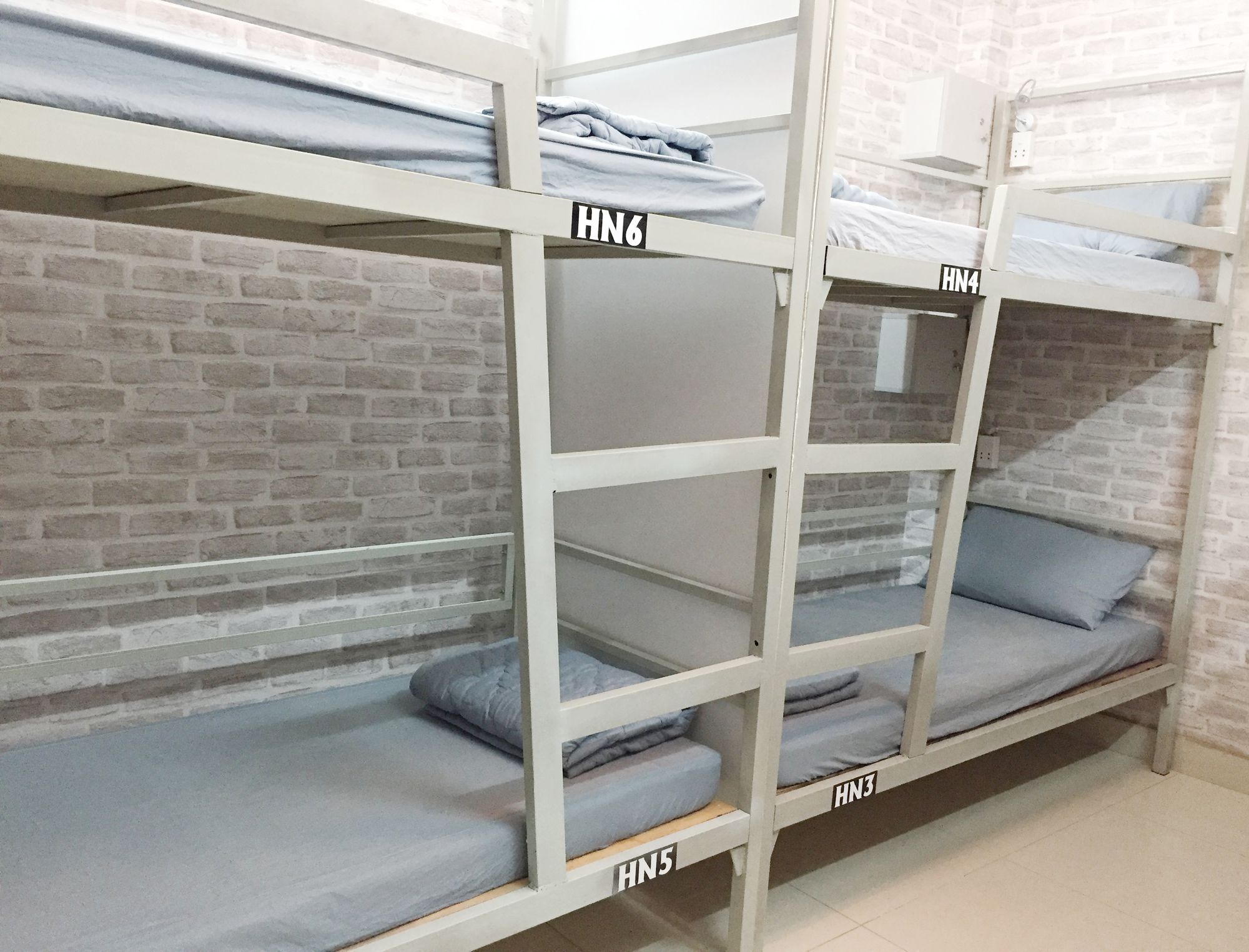 S Phuot - 3a Lam Son, Ward 2, Tan Binh District * Bandar Ho Chi Minh