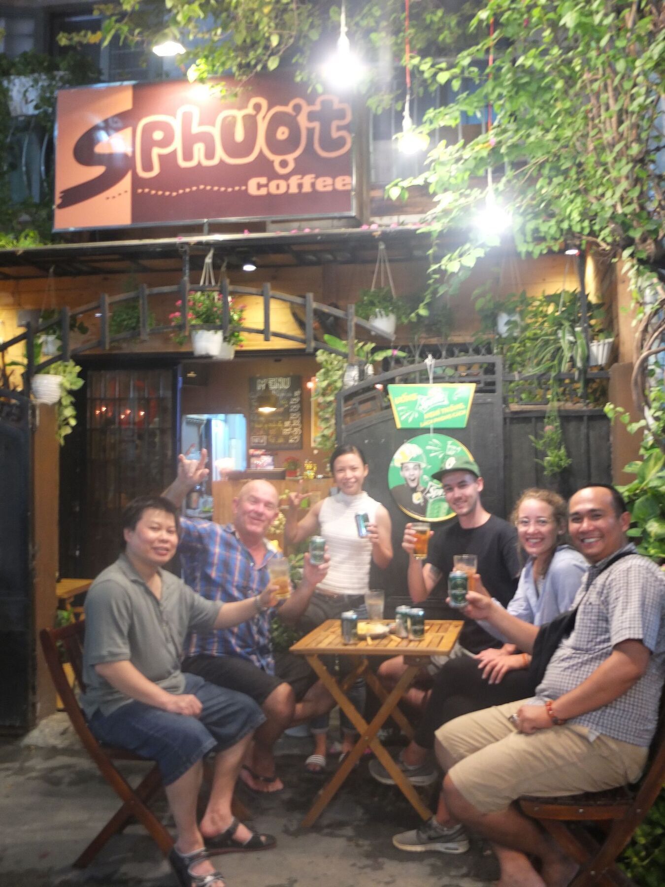 S Phuot - 3a Lam Son, Ward 2, Tan Binh District Bandar Ho Chi Minh