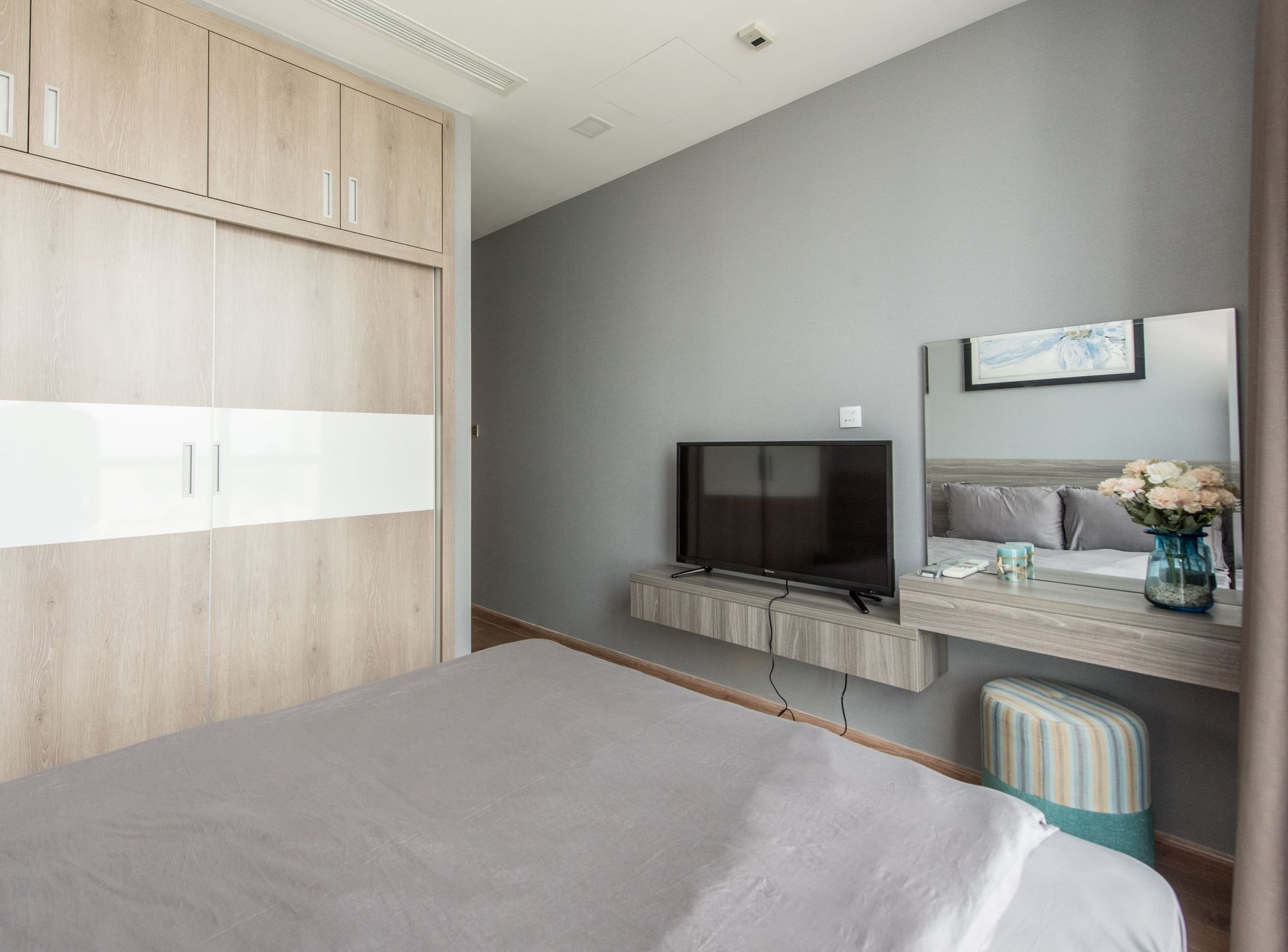 Smart Modern 2br Near Downtown