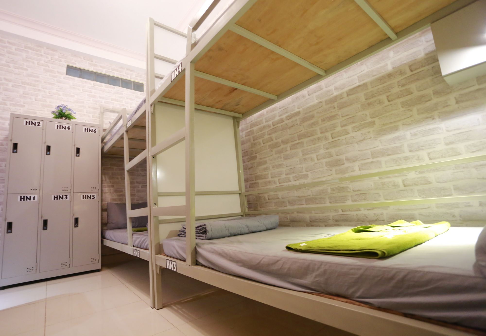 Katil S Phuot - 3a Lam Son, Ward 2, Tan Binh District *
