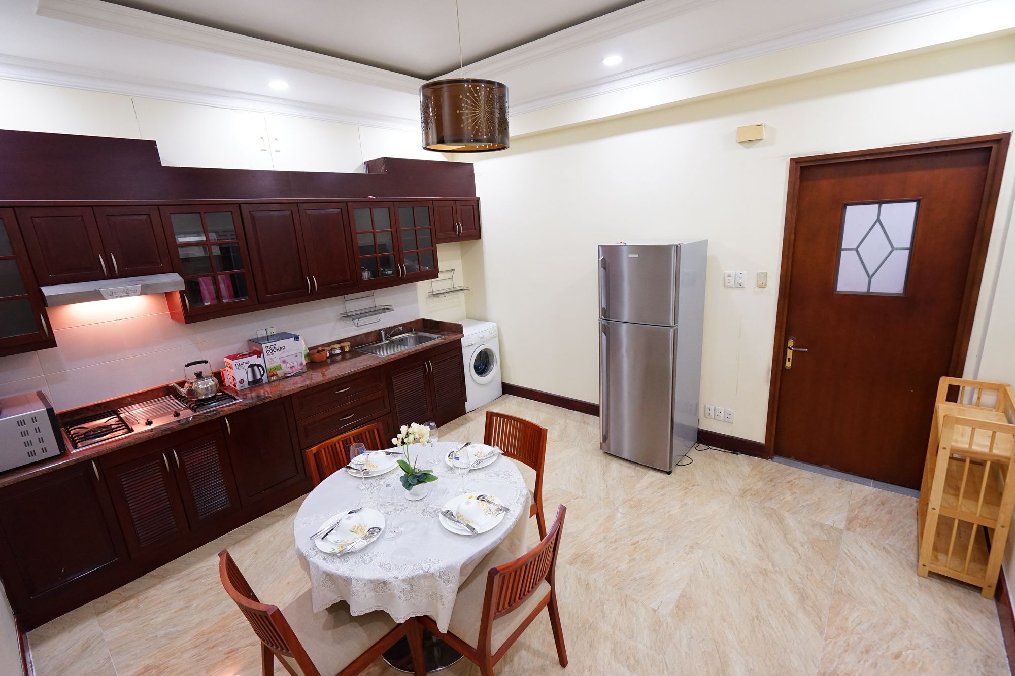Apartment Duy Tan Building *