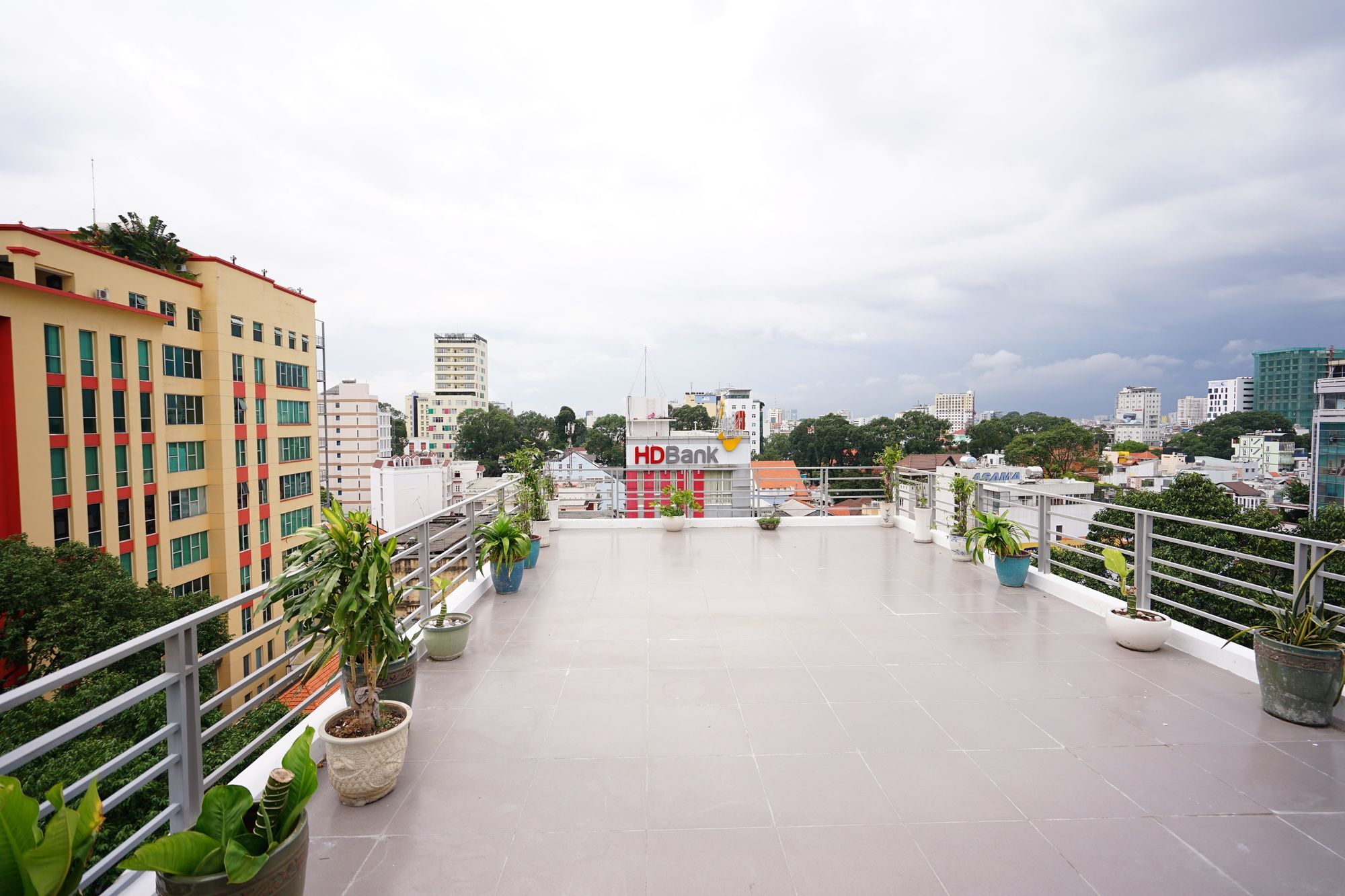 Apartment Duy Tan Building *