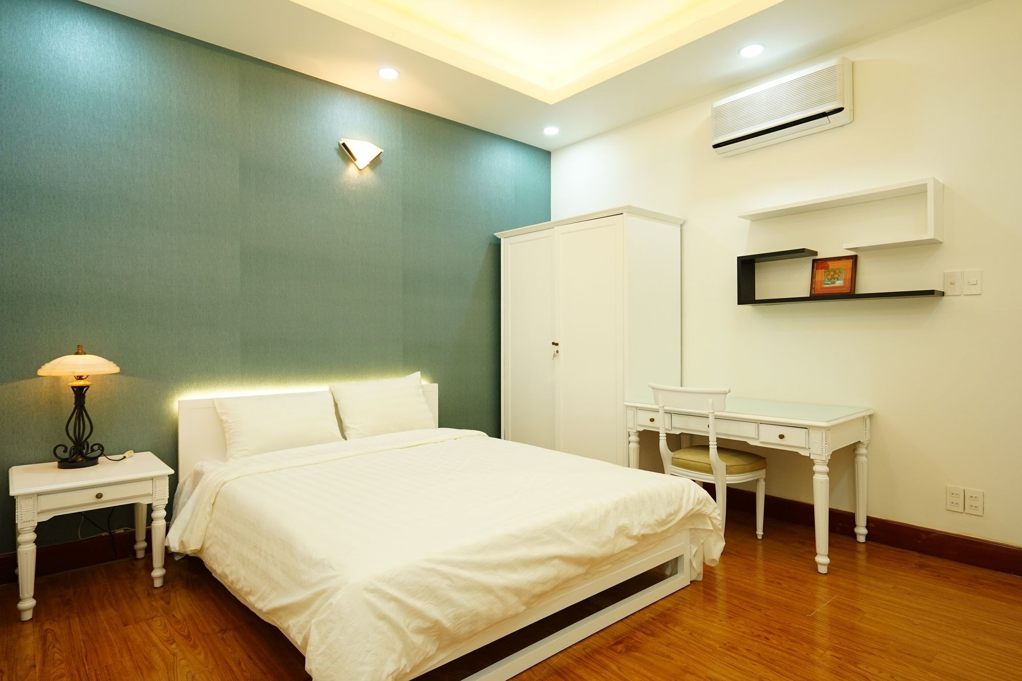 Apartment Duy Tan Building Ho Chi Minh City