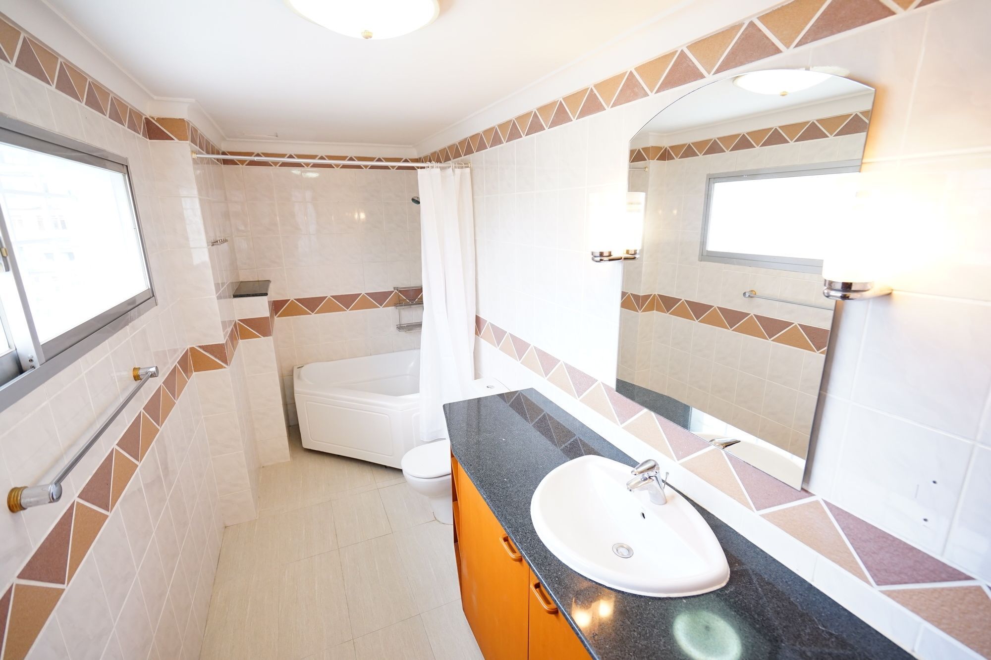 Duy Tan Building Apartment *