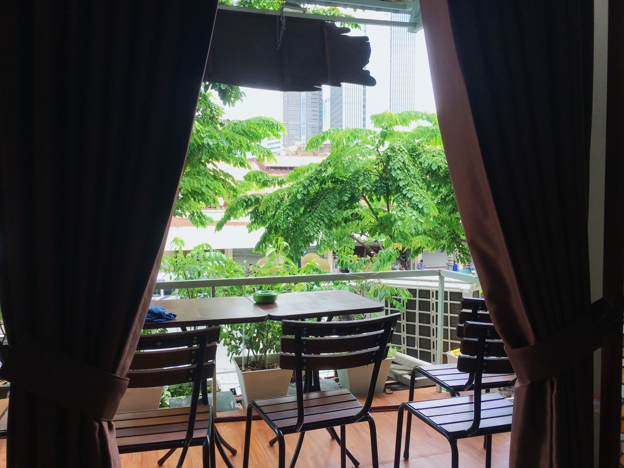 Ben Thanh Dorm Saigon - Hotel Ho Chi Minh City