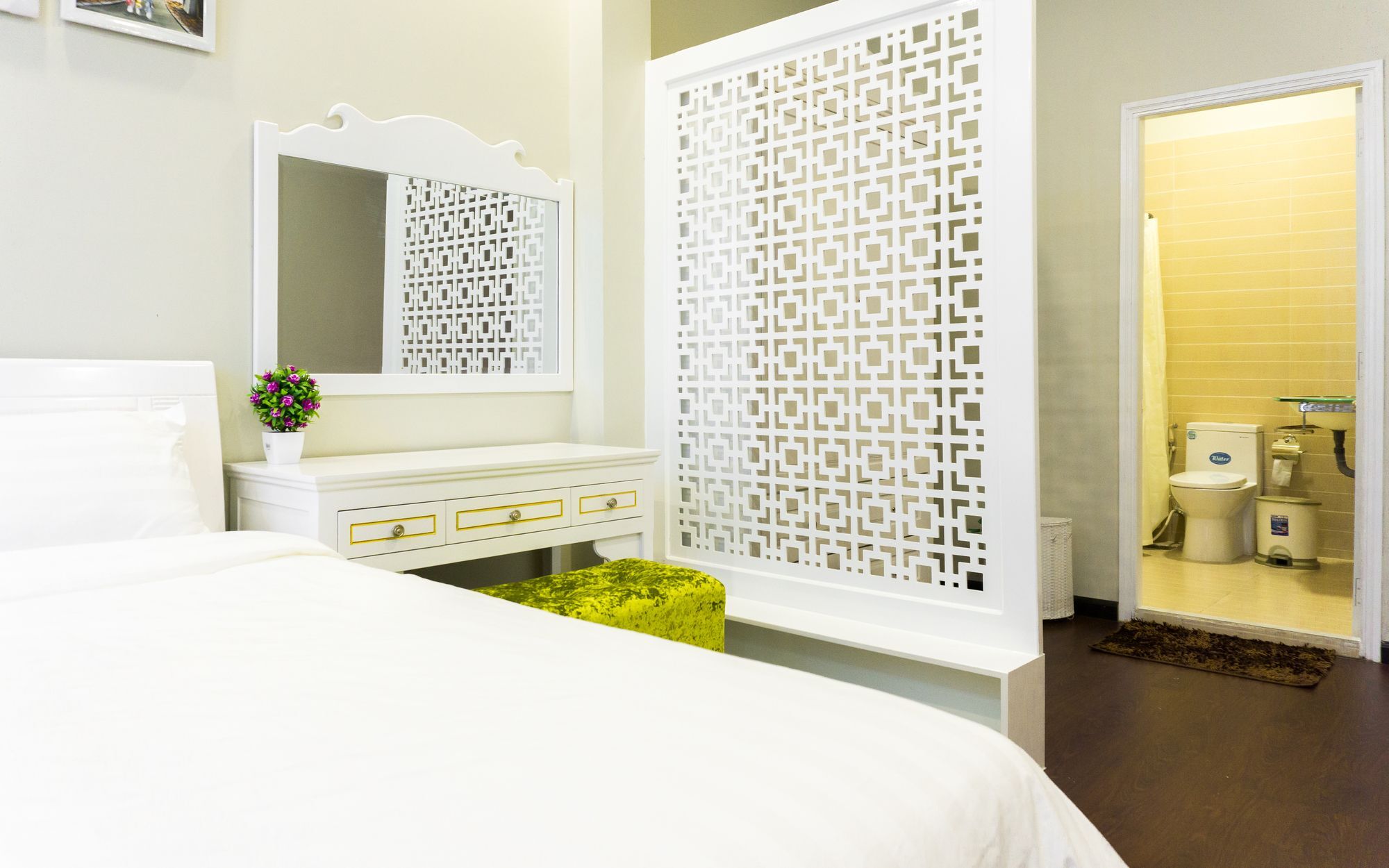 Apartment Qhome Saigon Nguyen Huu Canh Ho Chi Minh City