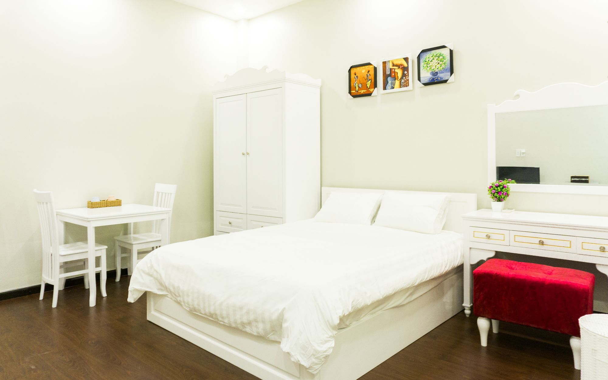 Qhome Saigon Nguyen Huu Canh * Ho Chi Minh City