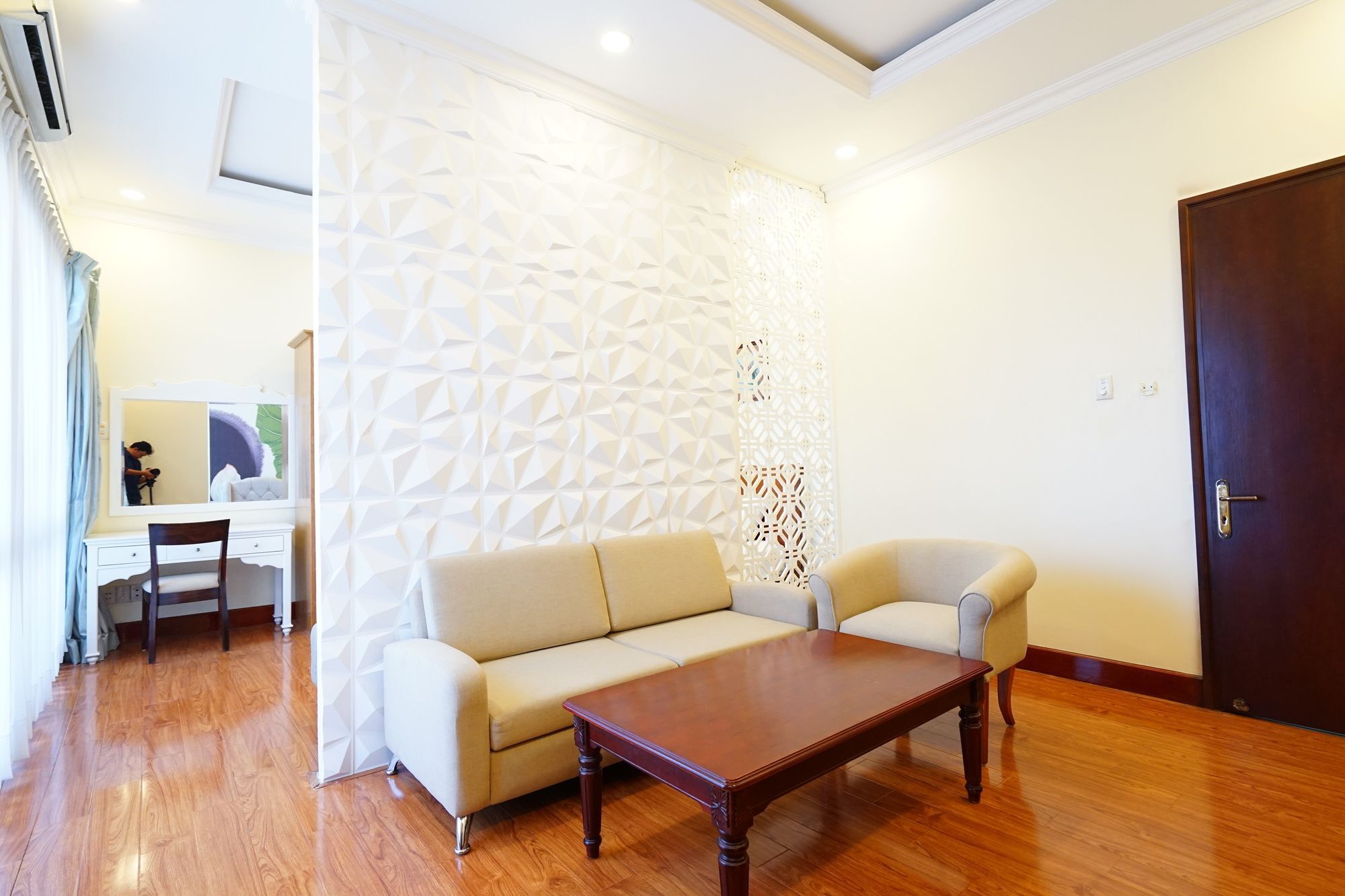 Apartment Duy Tan Building