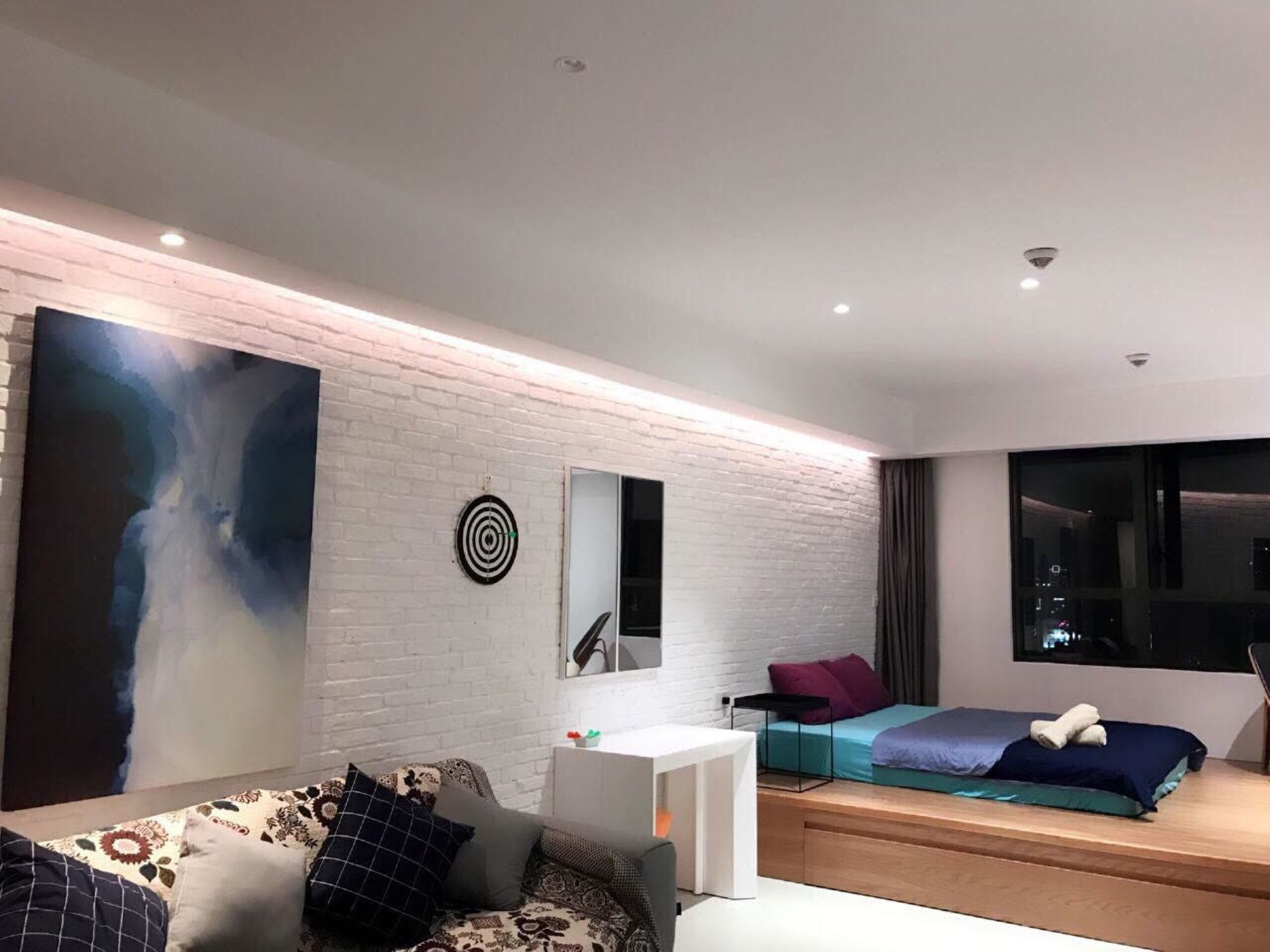 Brand New Icon56 Apartment