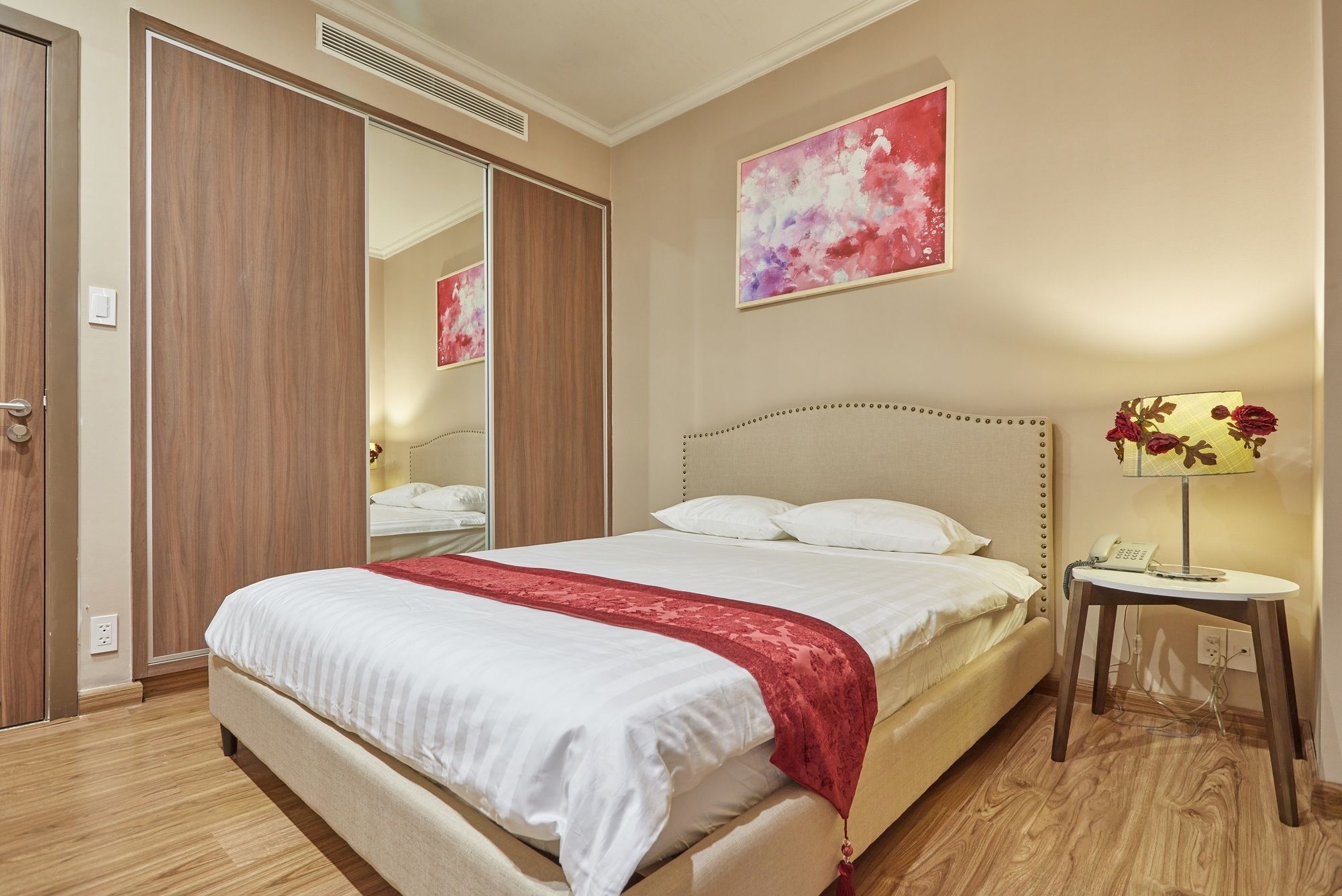 The Dragon Host Apartment