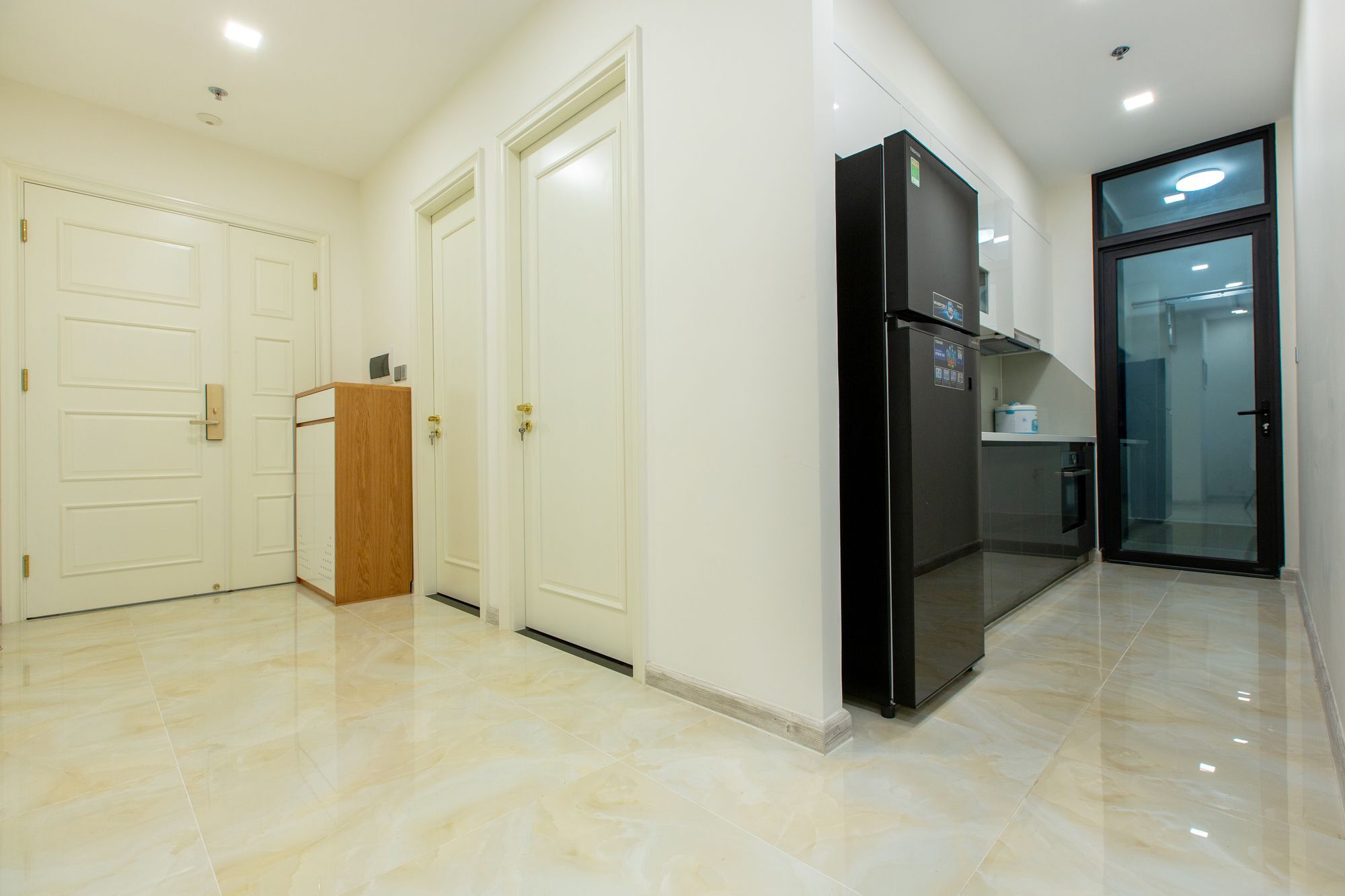 Urban House Saigon - Golden River *